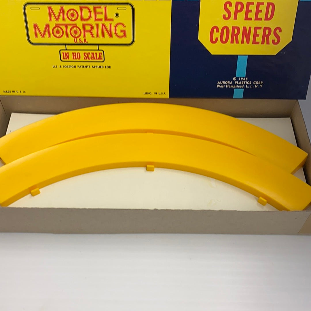 Aurora Model Motoring 6 1/4c Speed Corners Set of 4 - Vintage Collectible for Track Enthusiasts