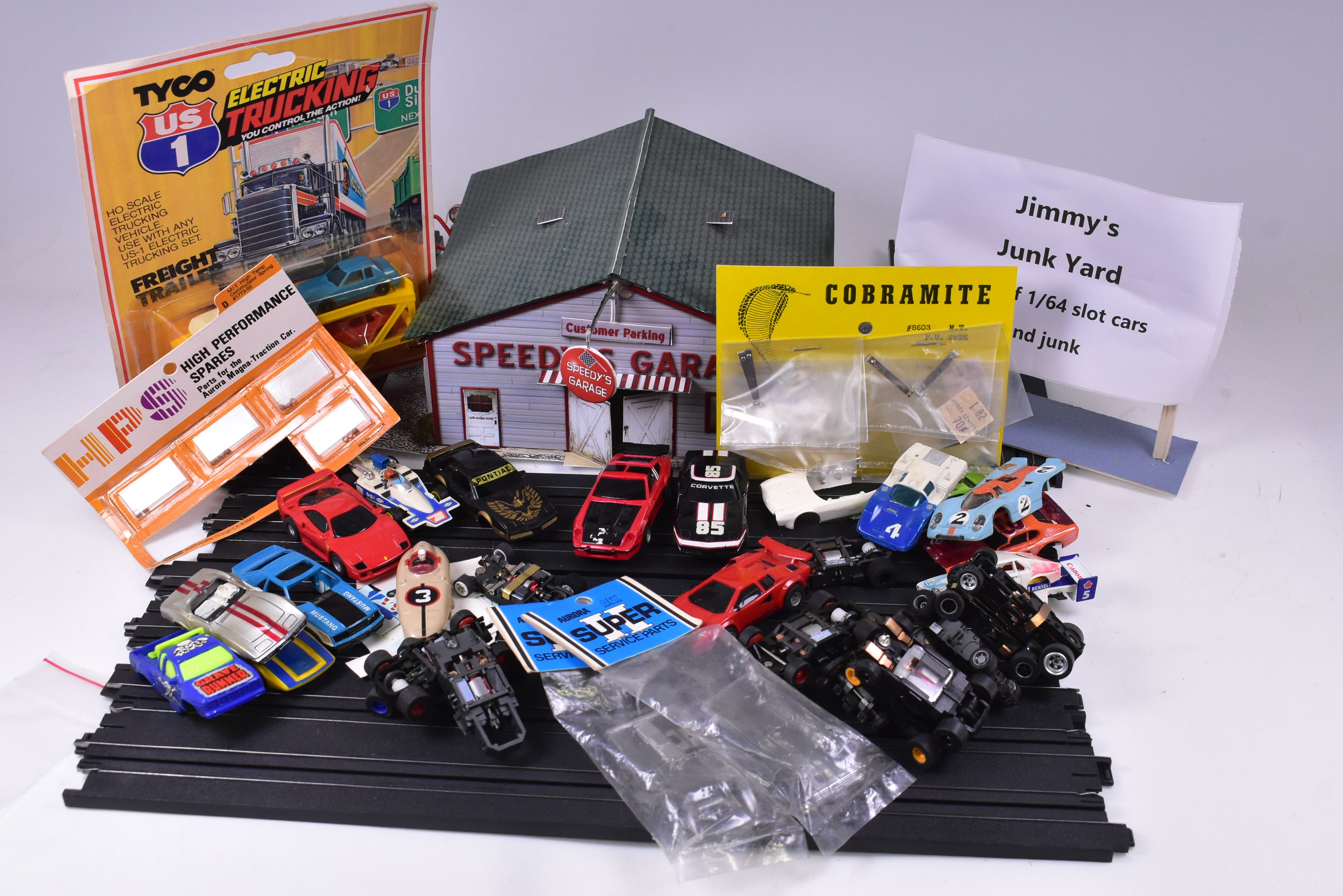 Jimmy's HO Cars and Parts Junk Yard - Lot D (Tyco / Aurora)