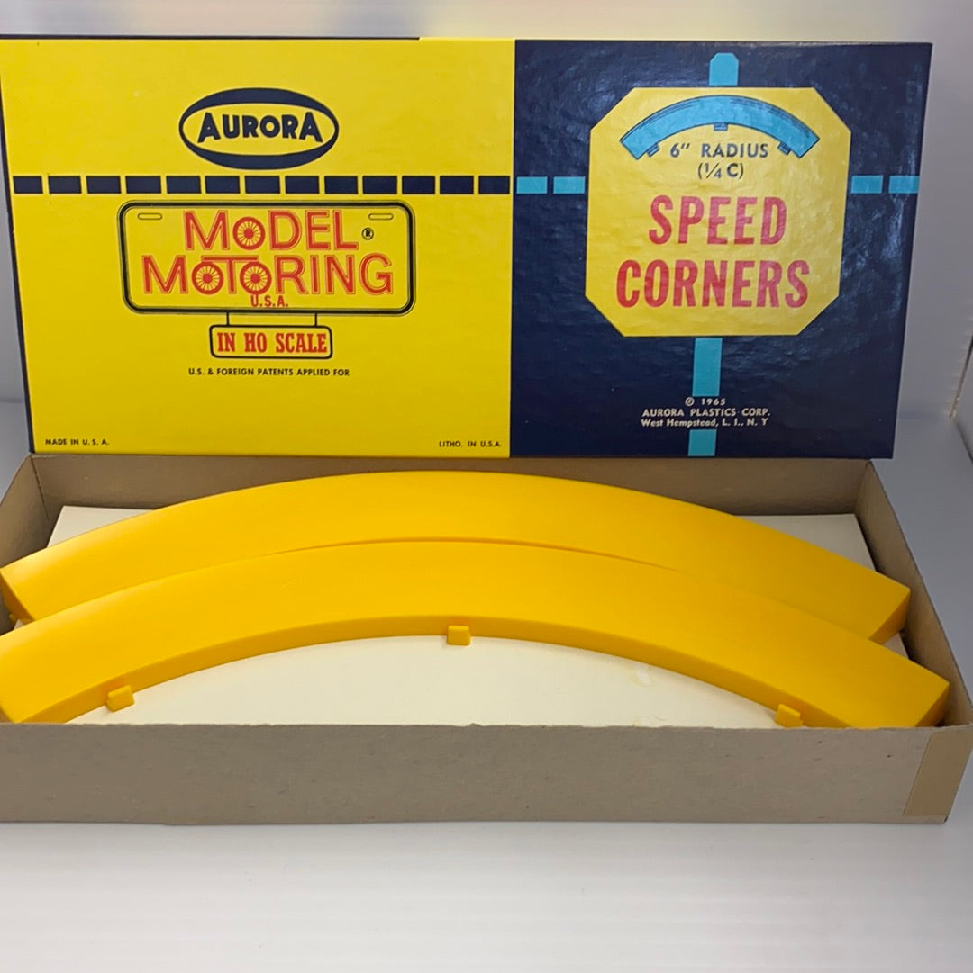 Aurora Model Motoring 6 1/4c Speed Corners Set of 4 - Vintage Collectible for Track Enthusiasts