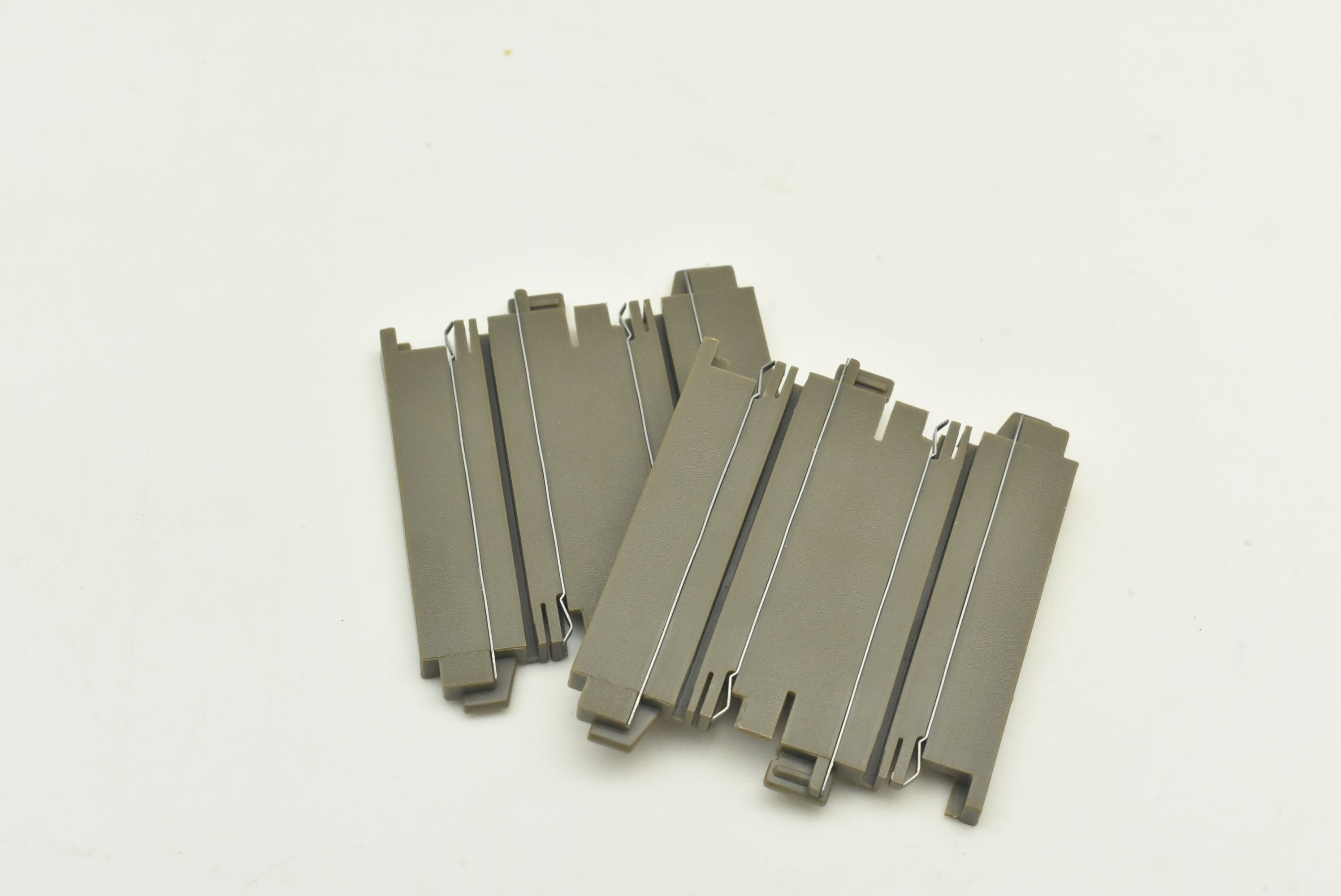 Auto World 3-Foot Straight Track 2-Pack | H0008