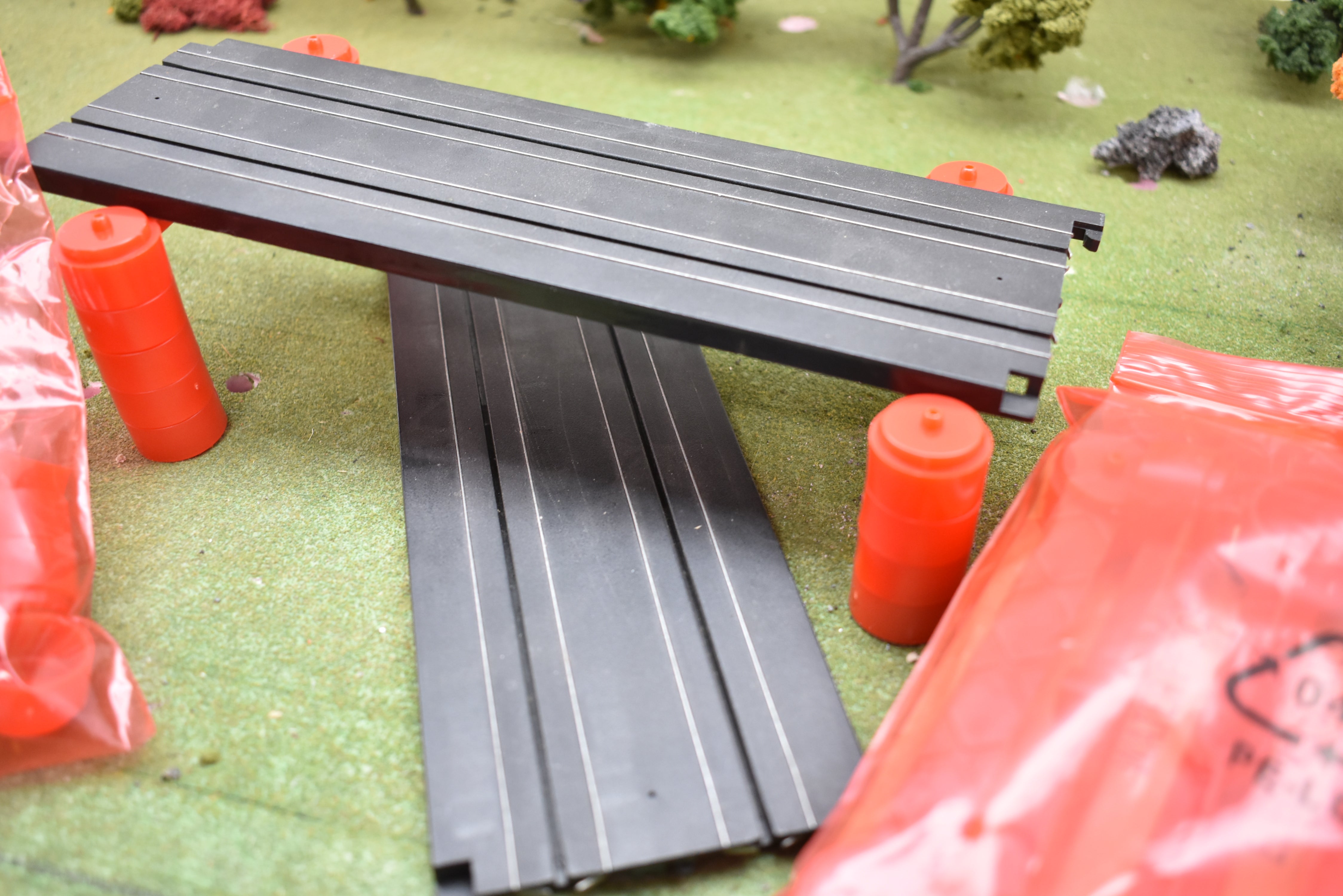 Auto World TRX101 Bulk Support and Flags - Upgrade Your Racing Layout!
