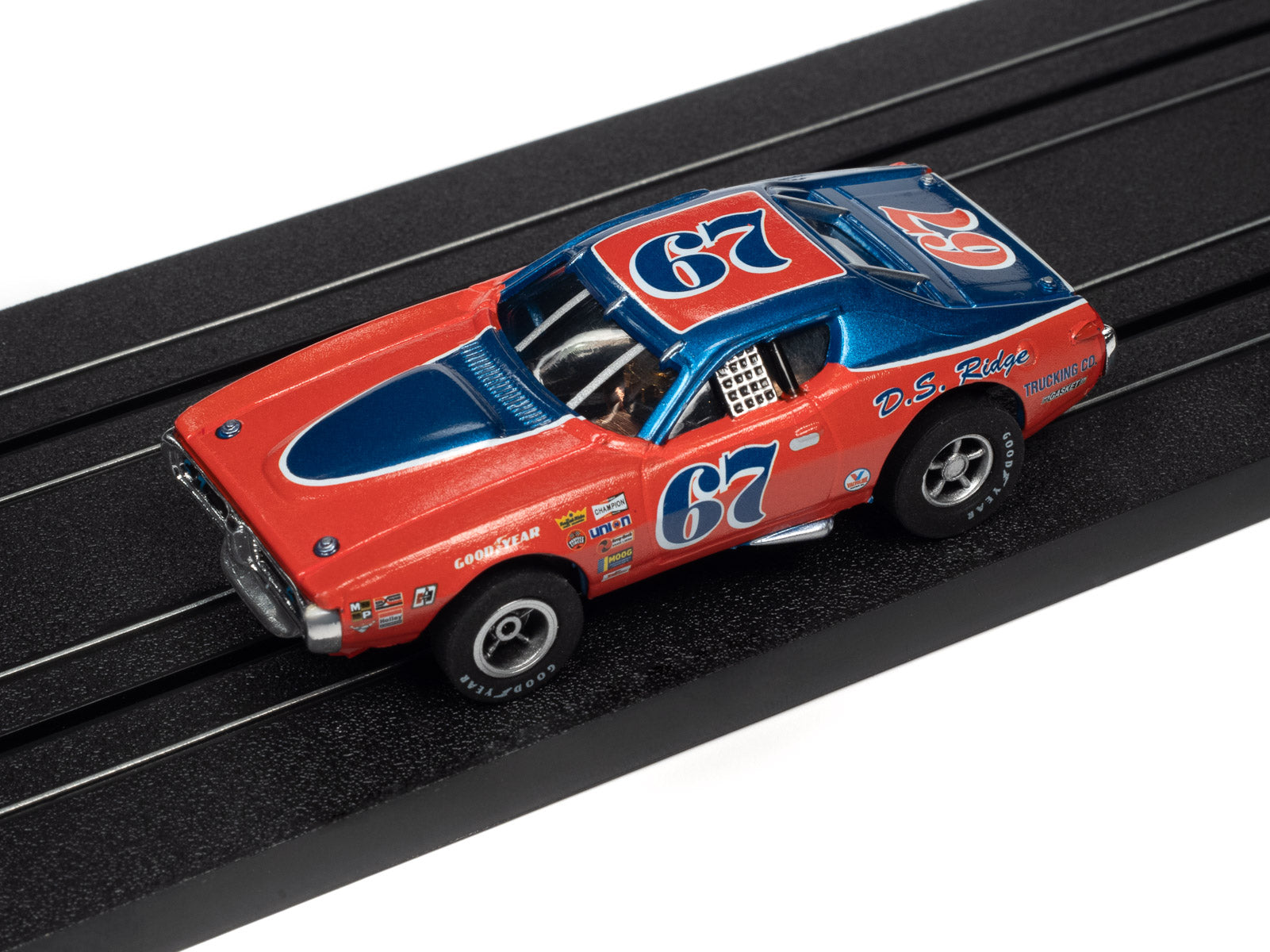 Victory 400 4-Lane Pro Racing Set: 1971 Dodge Charger #67, 1971 Plymouth Road Runner #3, 1973 Chevy Chevelle #50, 1976 Ford Torino #96 by Auto World