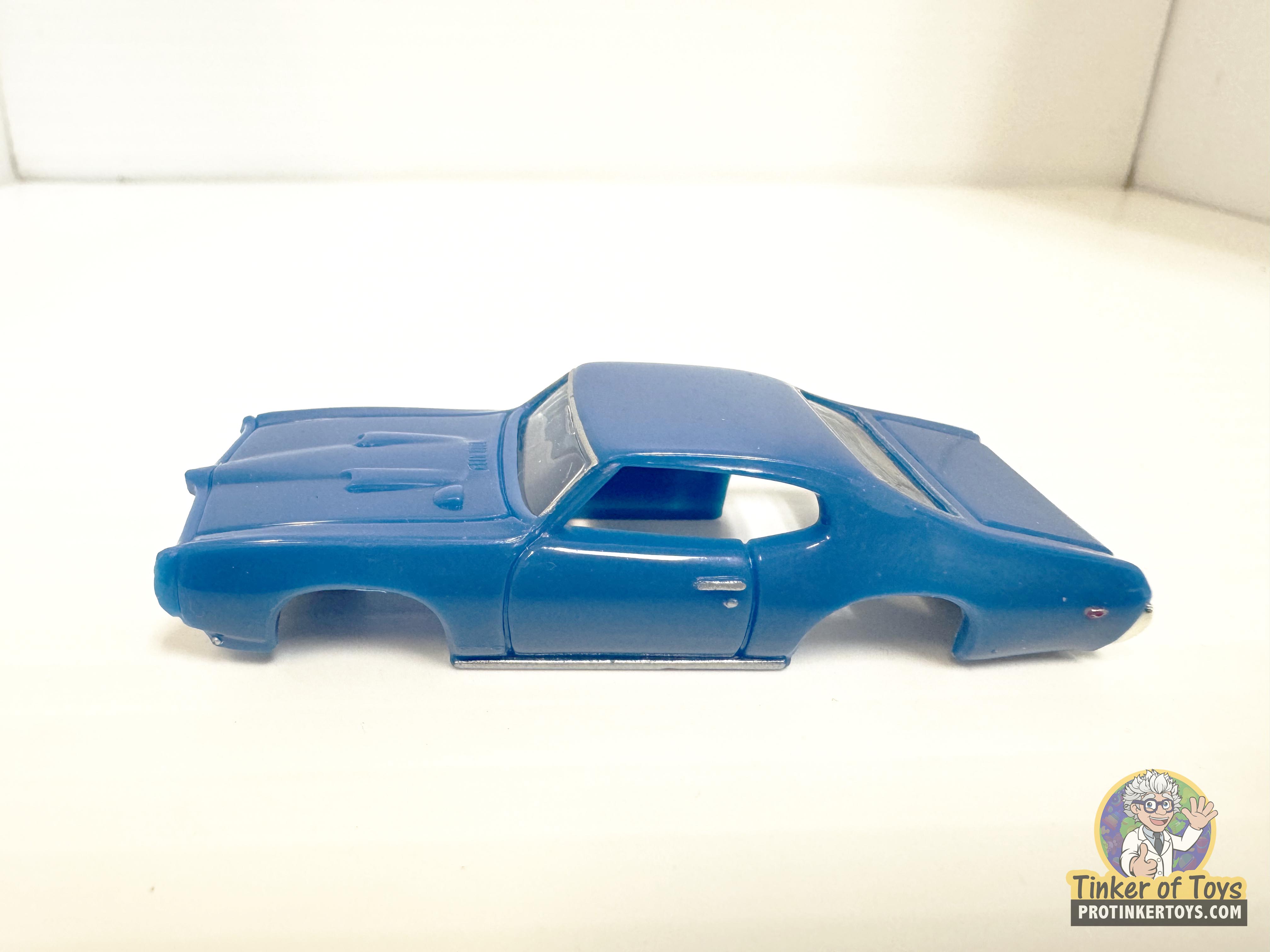 Stunning 1969 GTO Hardtop in Blue - Model Motoring MM10020