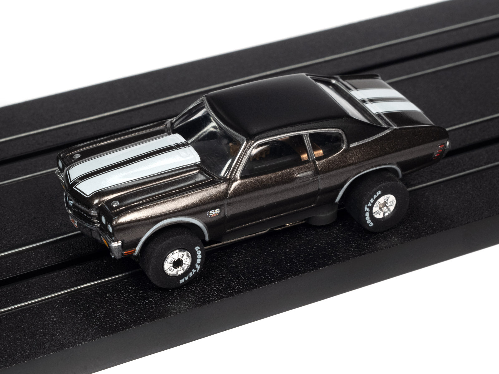 Auto World's Thunderjet Release 1 Slot Car Set - OK Used Cars SC377: A Racing Sensation!