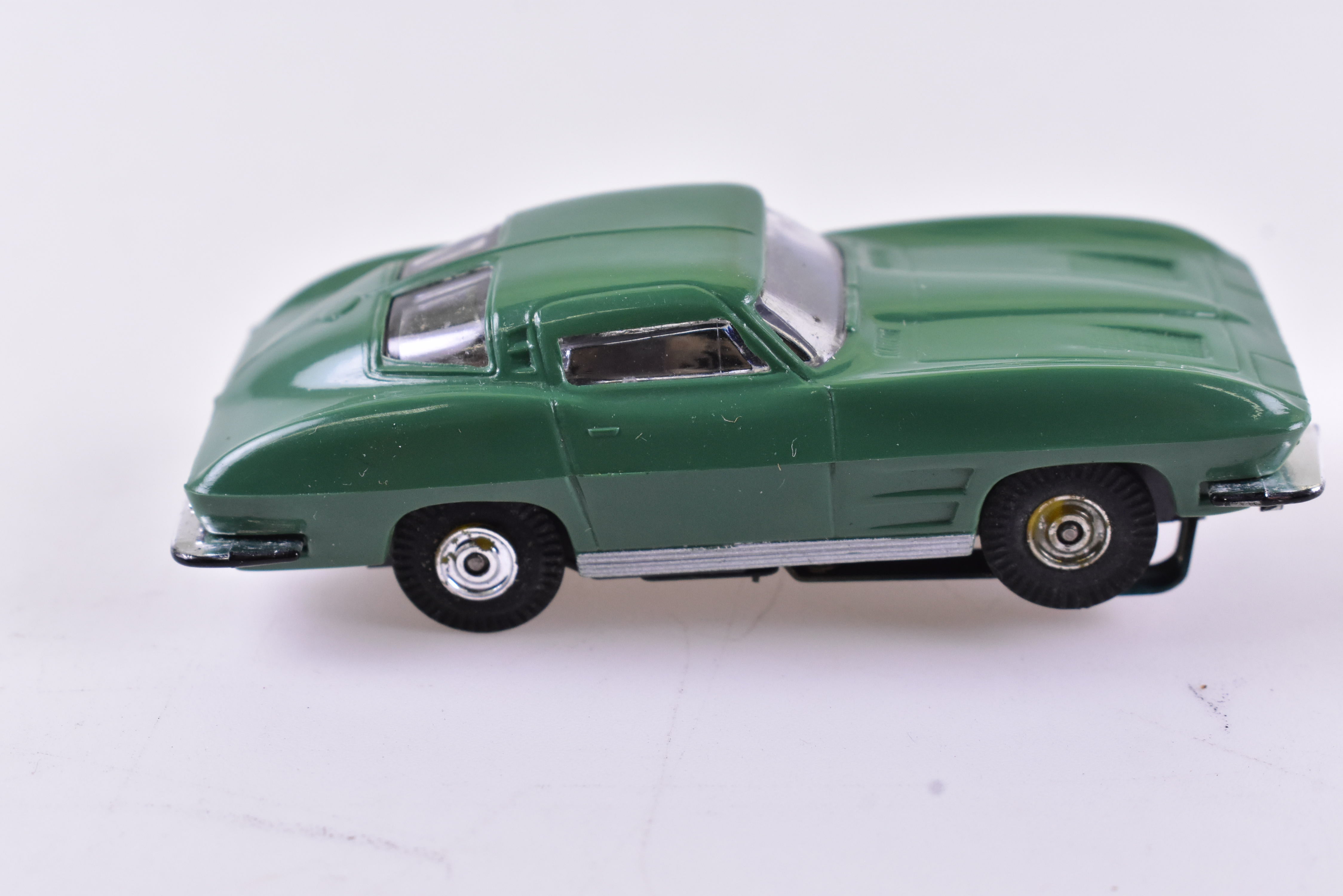 1964 Corvette Sting Ray ThunderJet Green: A Timeless Collectible by Aurora Model Motoring