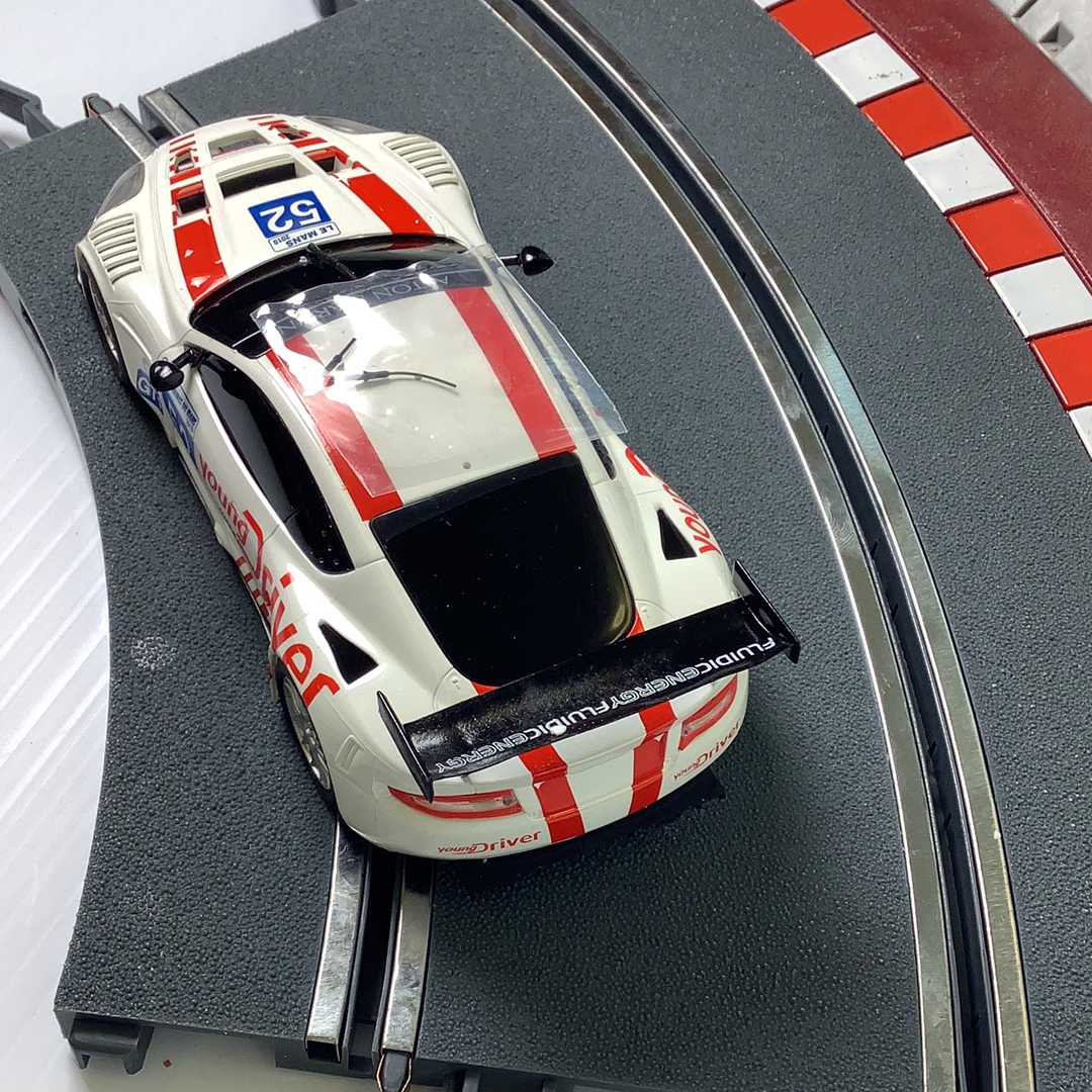 Aston Martin DBR9 SCX Slot Car - A10304X3U0