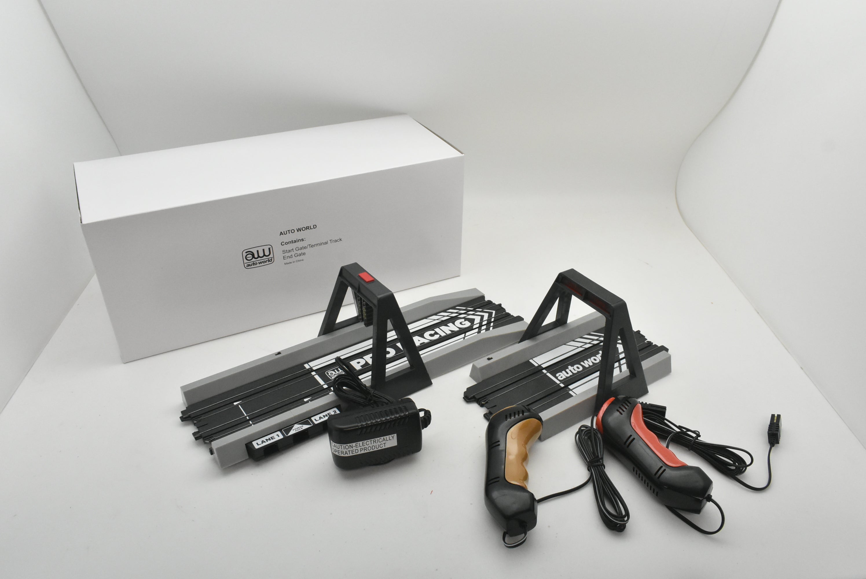 Auto World RS289 Dragstrip Electronic Staging Tree and Finish Line - ProTinkerToys Exclusive!