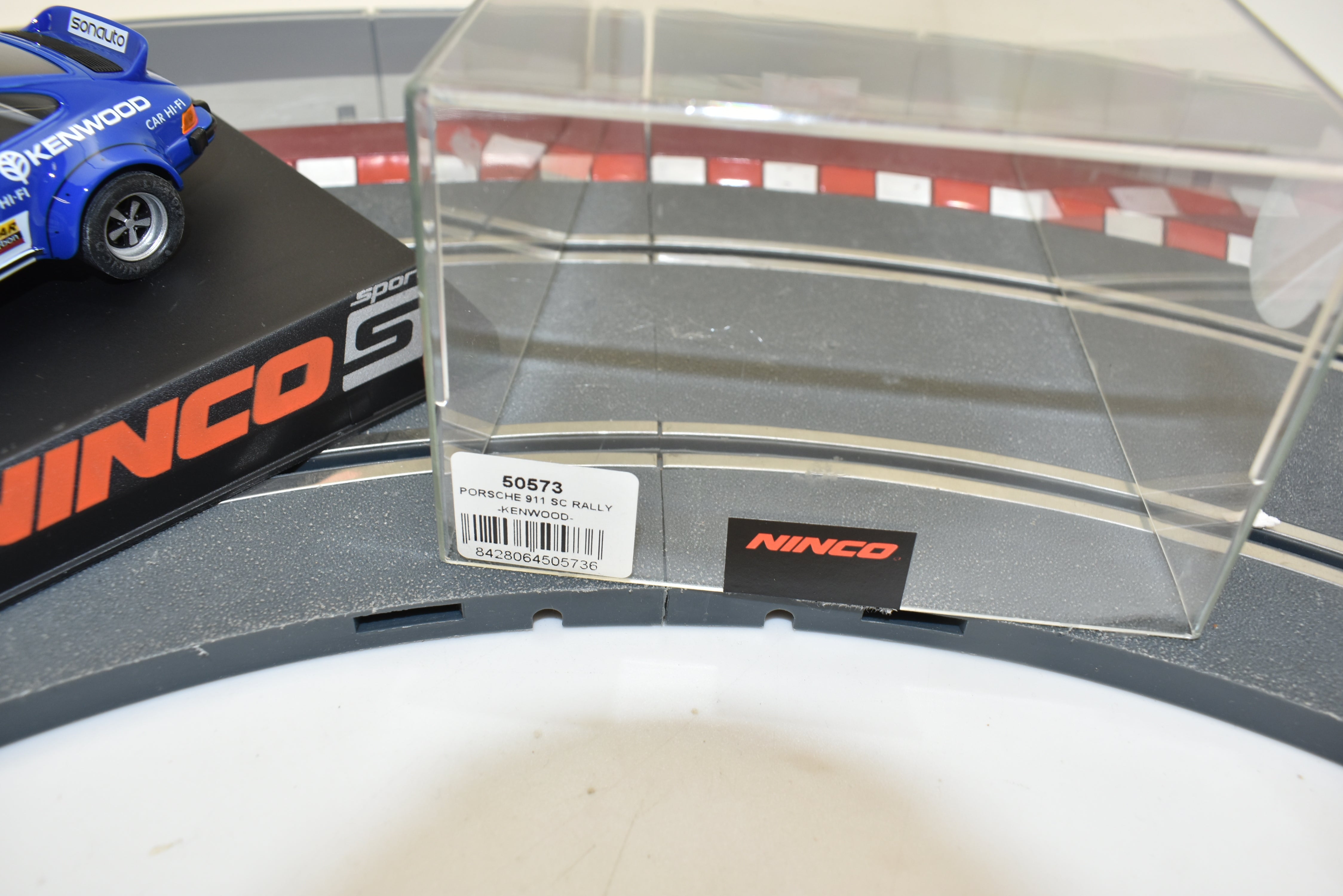 50573 NINCO 1/32 Slot Cars: Thrilling Porsche 911 SC Rally Kenwood Edition