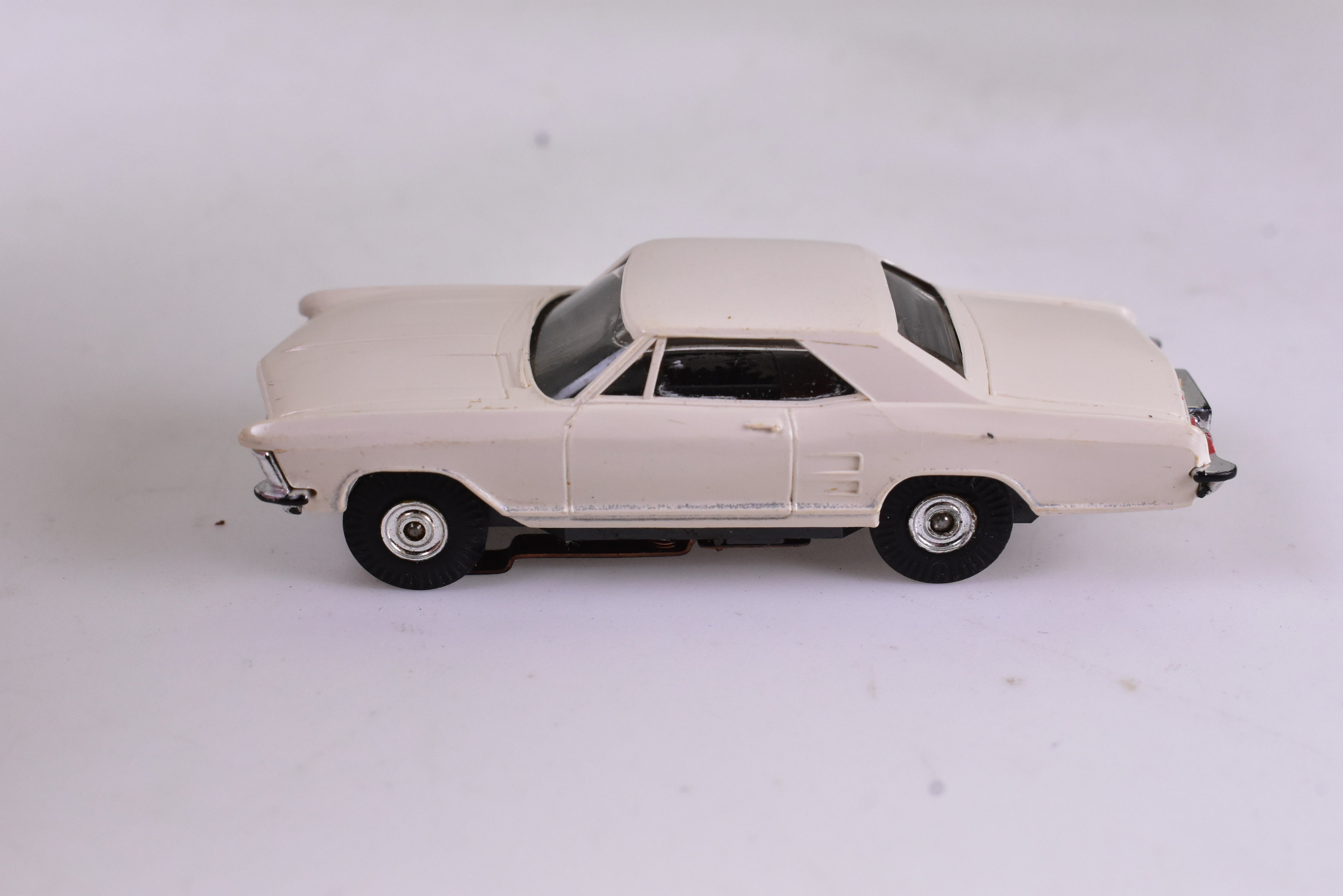 1963 Buick Riviera ThunderJet White - A Timeless Model by Aurora Model Motoring