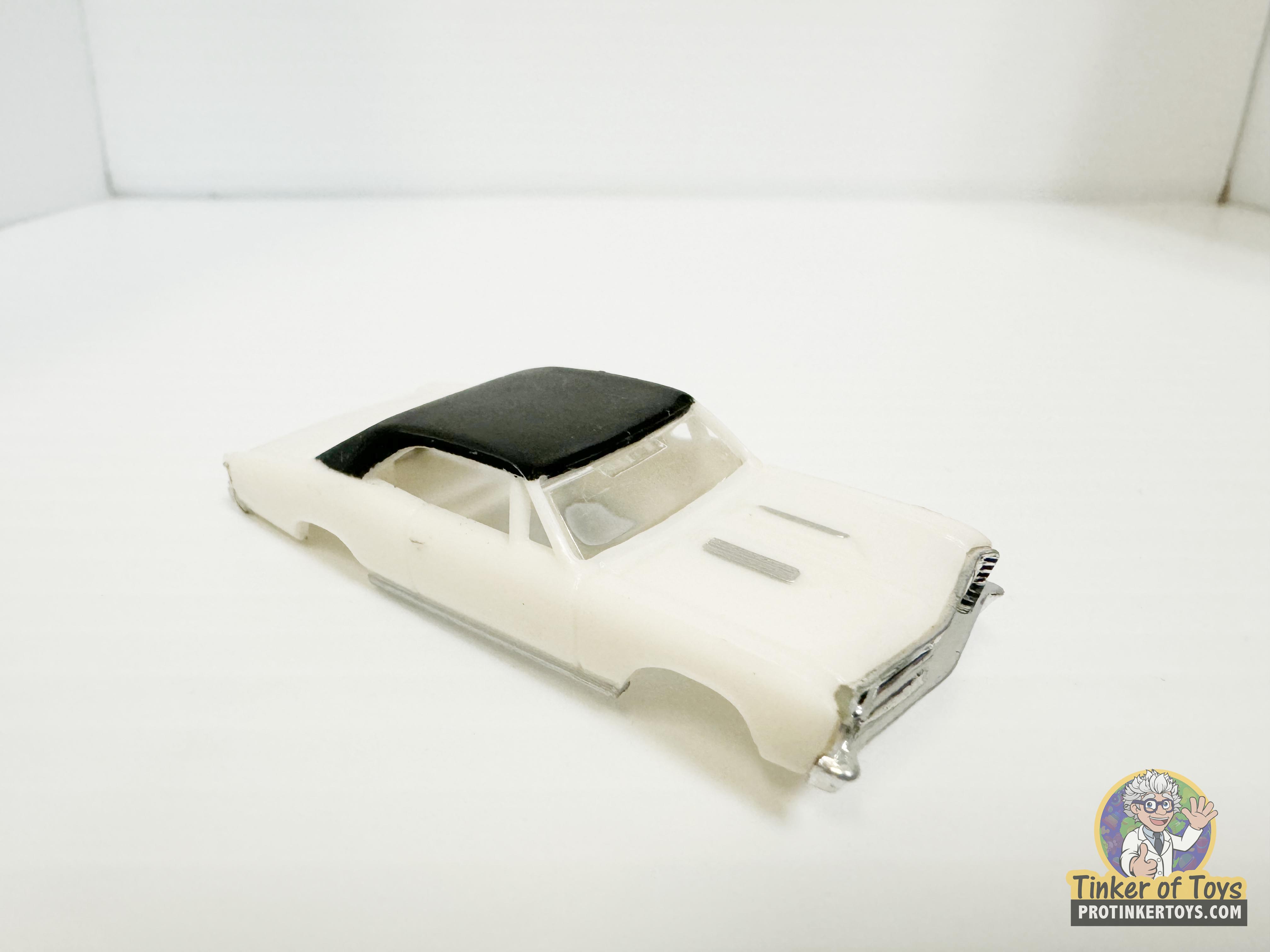 1967 Chevelle SS Vinyl Top in Stunning White & Black - Model Motoring MM04080