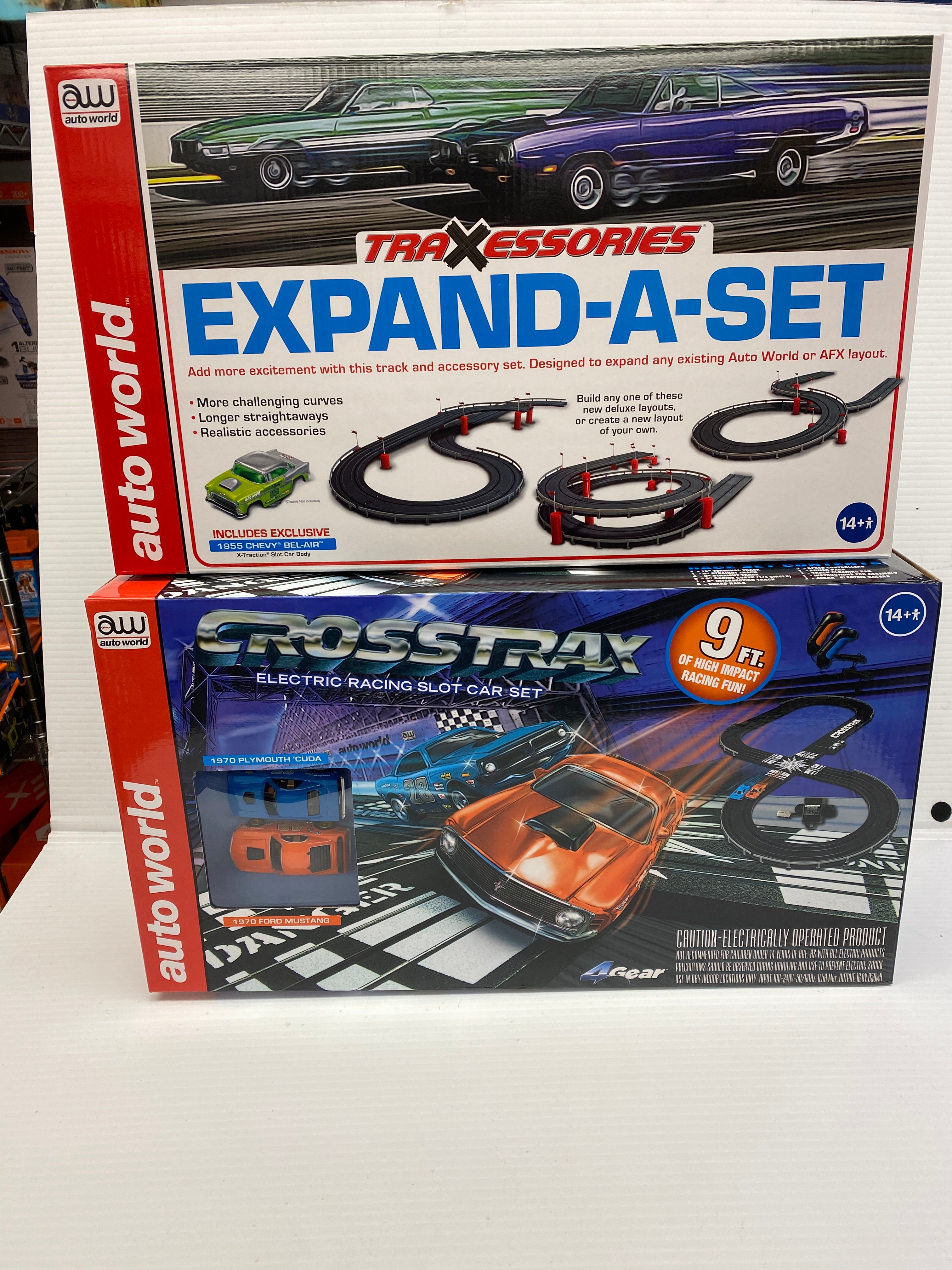 CrossTrax Road Course 9-Foot Slot Car Set | SRS351 | Auto World - Thrilling Racing Experience!