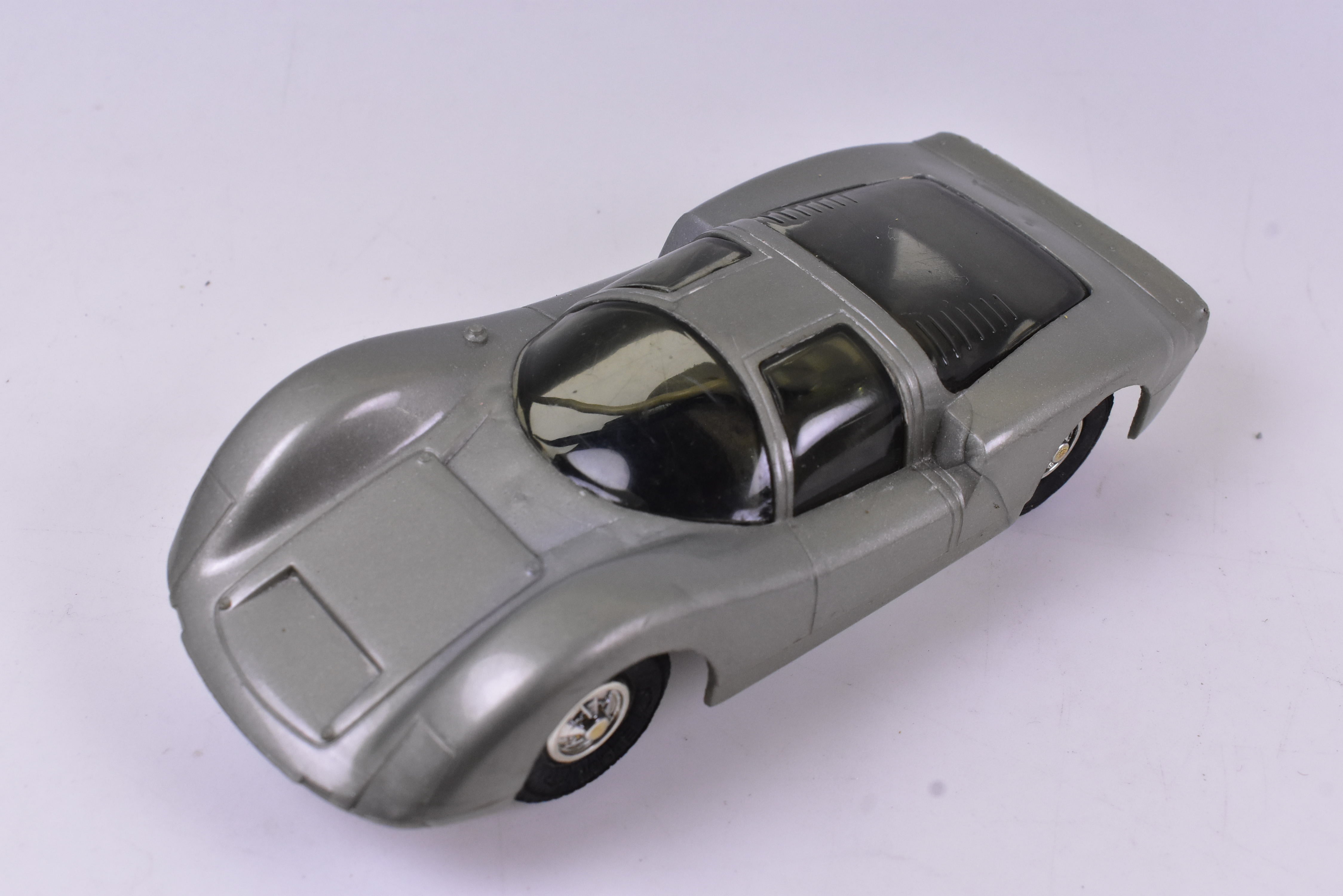 Exquisite Porsche Carrera 1/32 Slot Car in Assorted Colors by Eldon