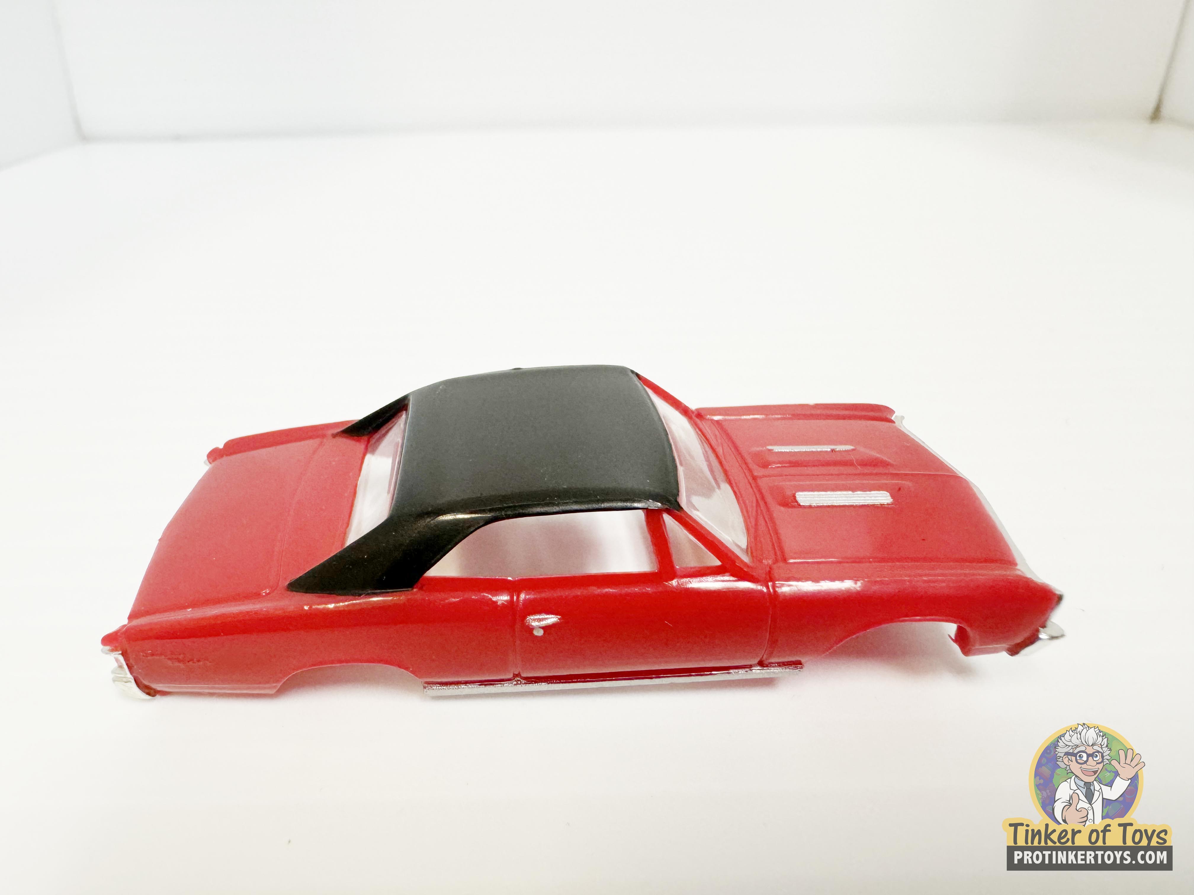 1967 Chevelle SS Vinyl Top in Stunning Red & Black - Model Motoring MM04100