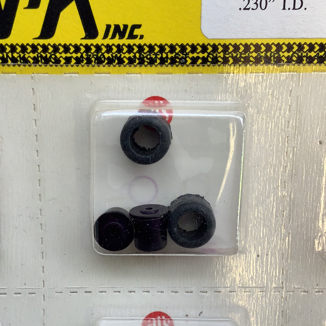 AJ'S 784 HO Silicone Tires with Hubs - .063” Axle Diameter