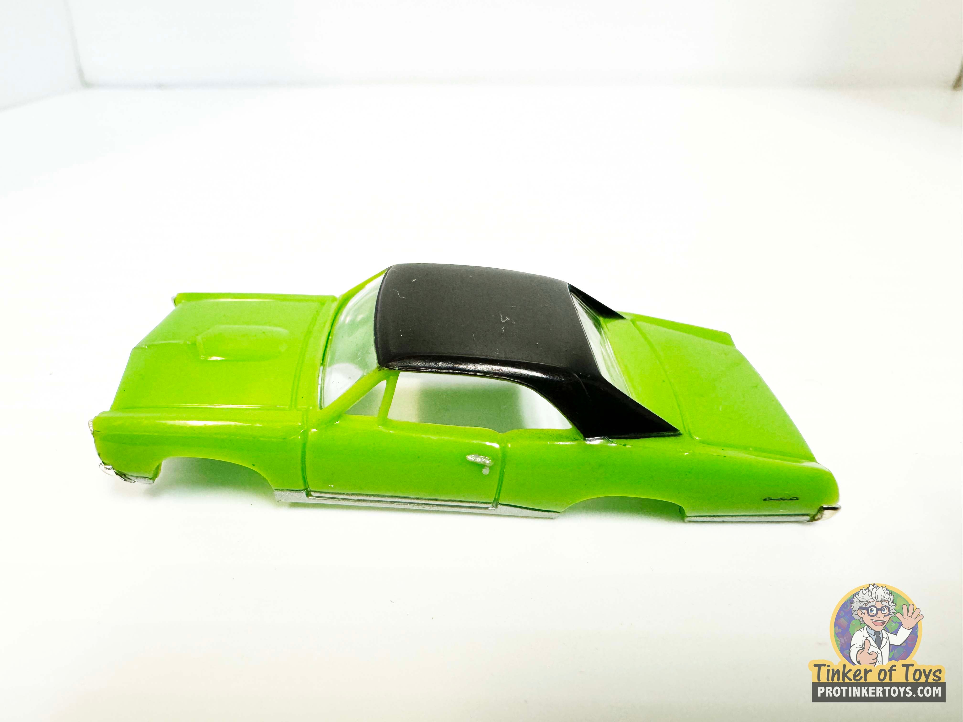 Stunning 1967 GTO Light Green Vinyl Top - Model Motoring MM06040