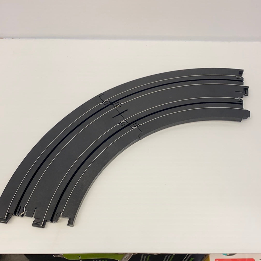 Auto World 9-Foot Radius 1/8 Curve Track 2-Pack in Black! H0004