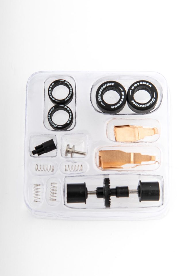 AFX/Racemasters Mega G+ Tune Up Kit with FRT White-Lettered Tires | 22036