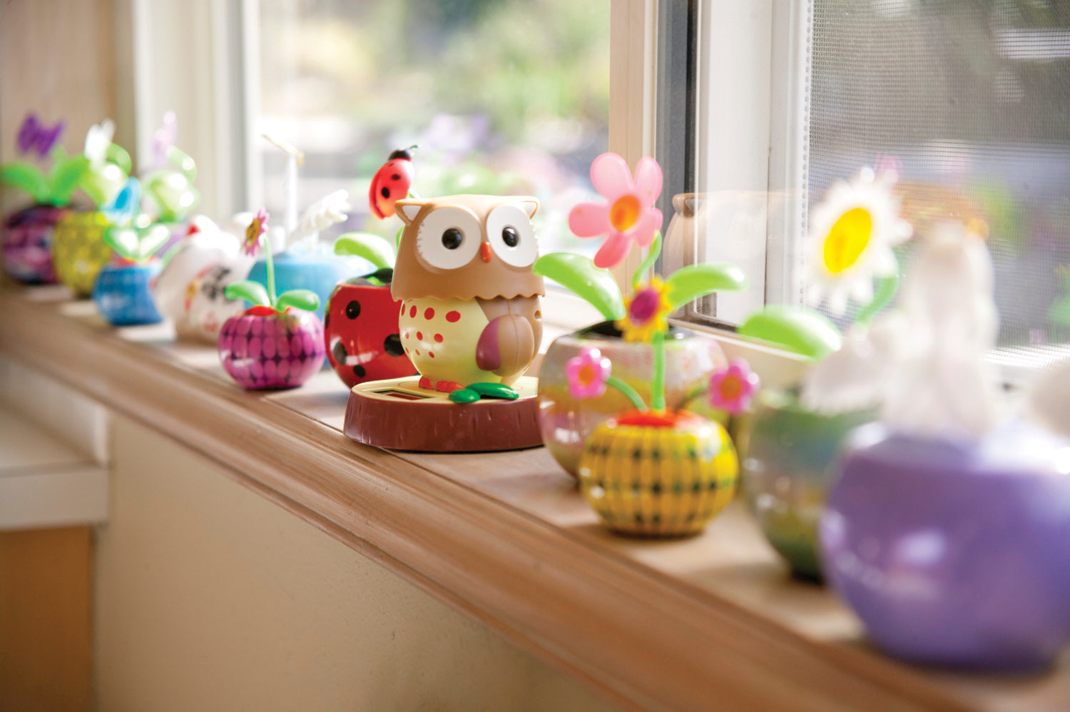 Toy Smith's Enchanting Solar Hoot Owl - #2499