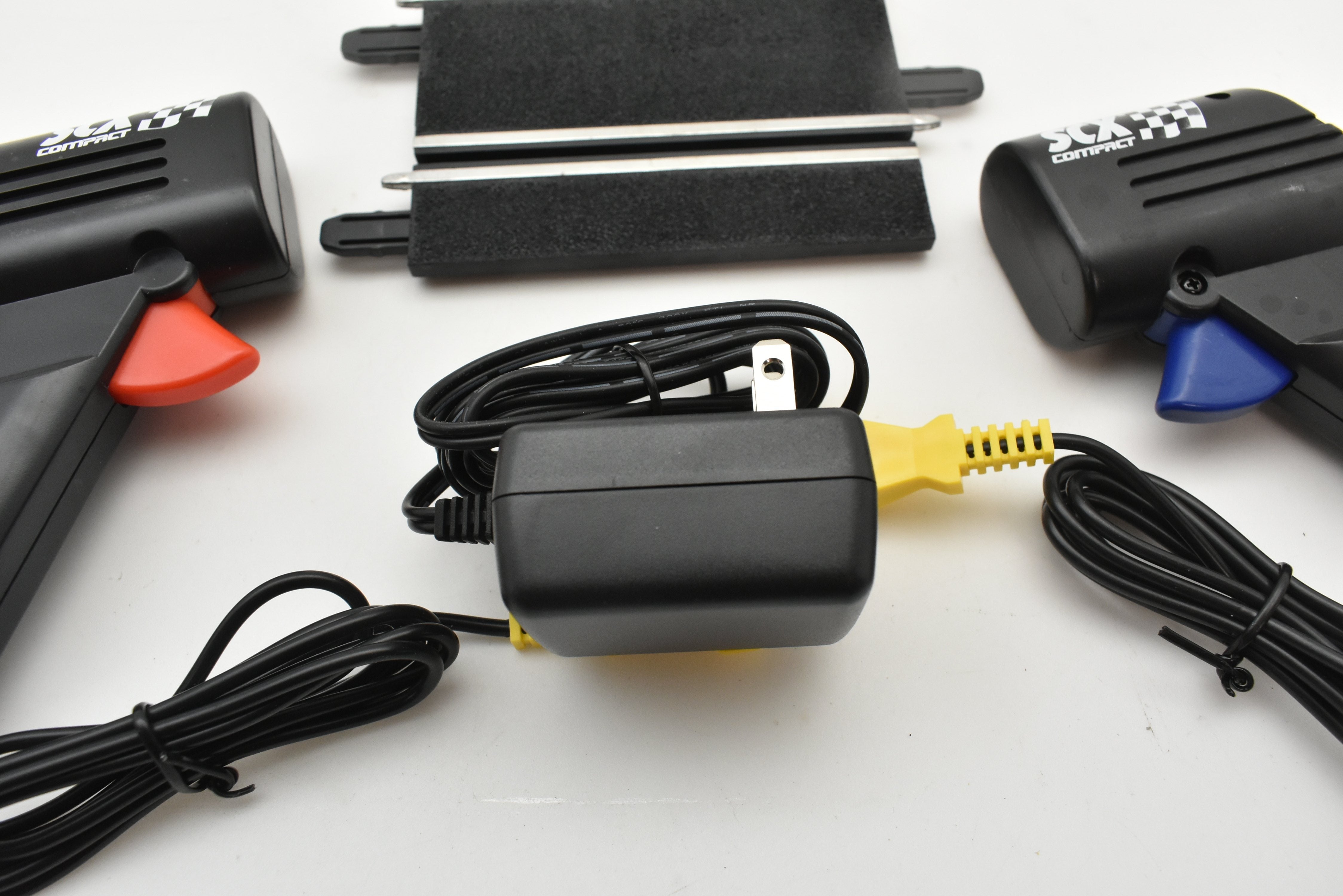 Power-Packed SCX Compact Start-Up Kit SC-01.050 - Ignite Your Racing Passion!