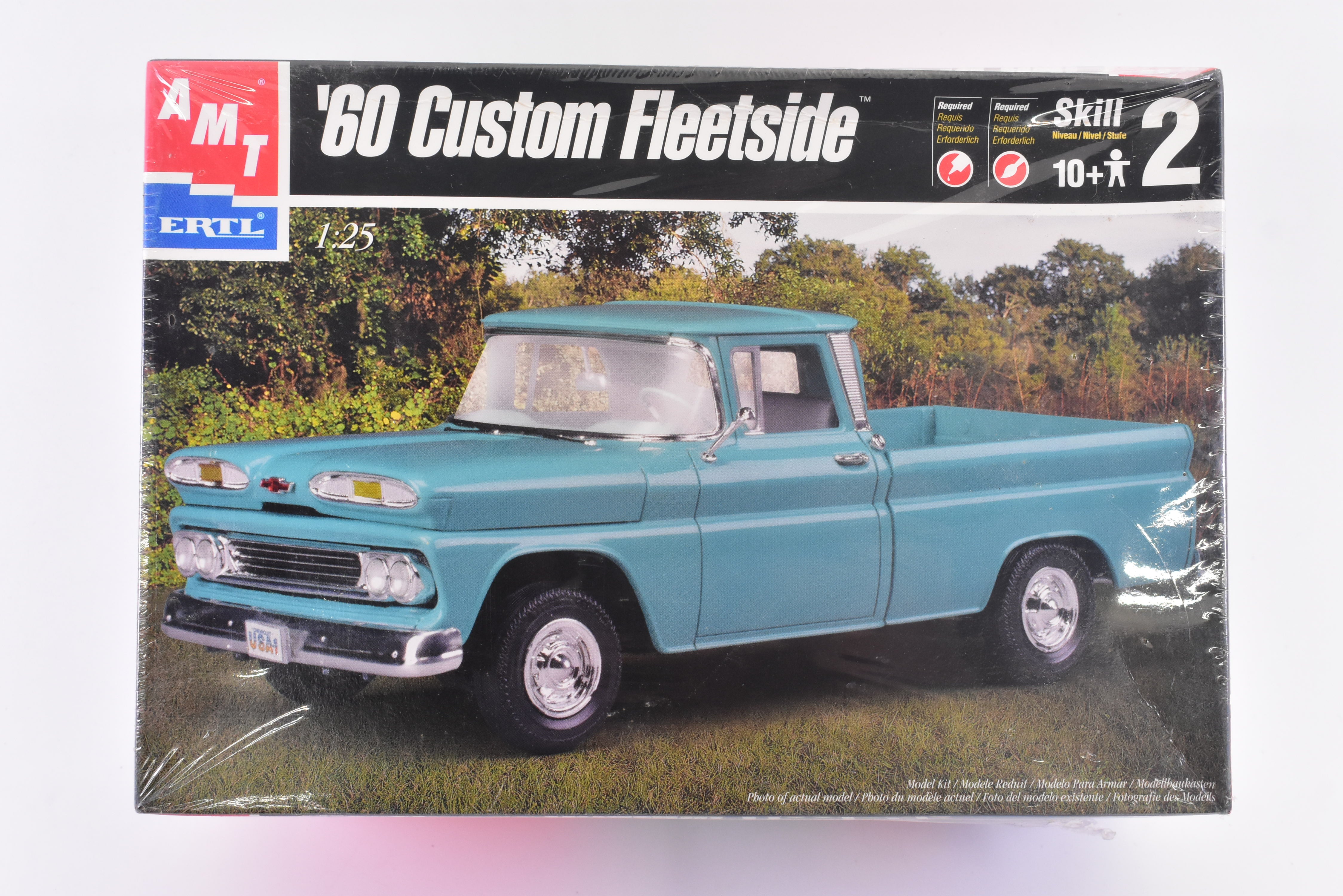 Vintage 1960 Custom Fleetside 1:25 Scale Model Kit - AMT/ERTL 6310