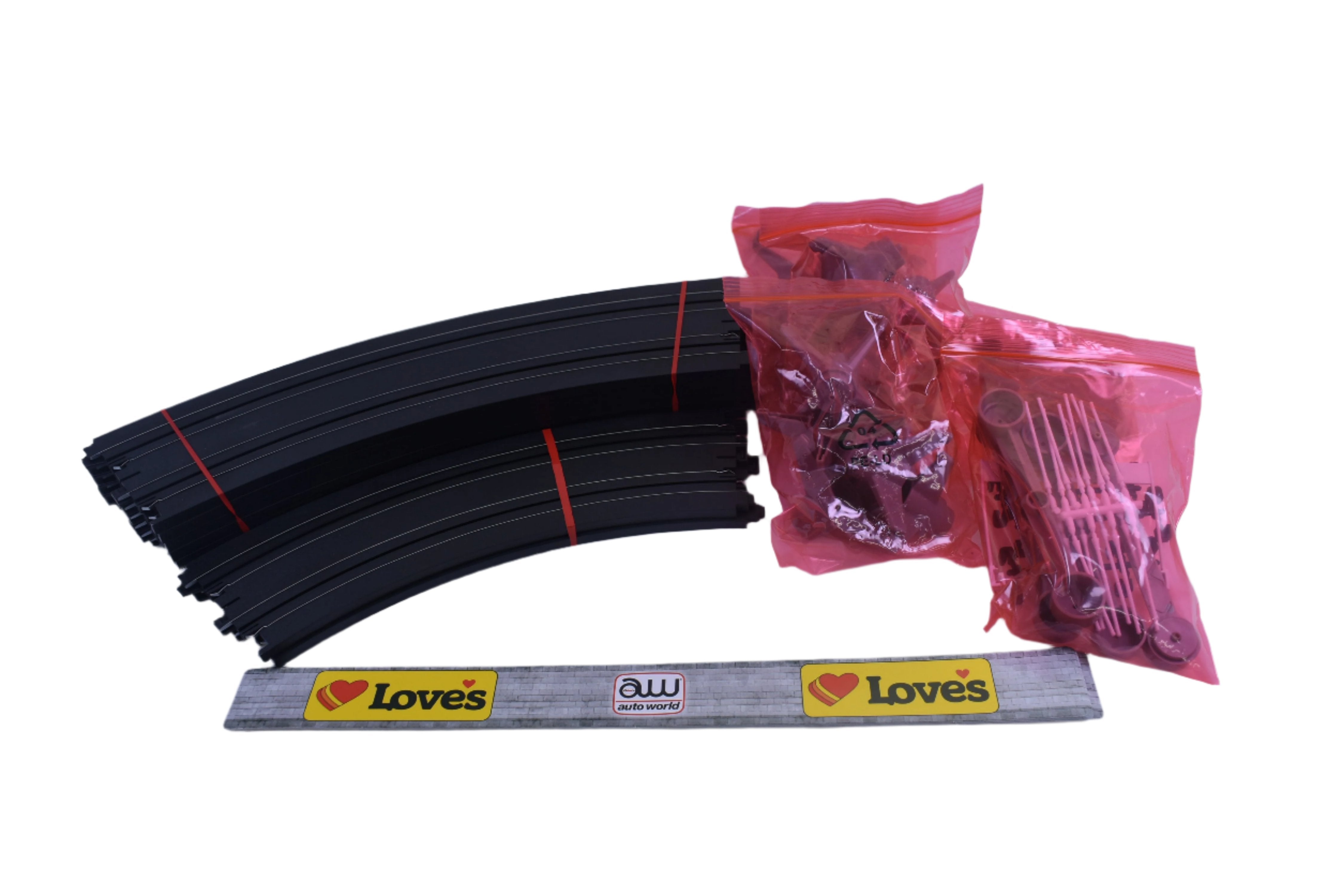 Auto World Traxessories Radius Banked Curve Track Pack Set - TRX00201