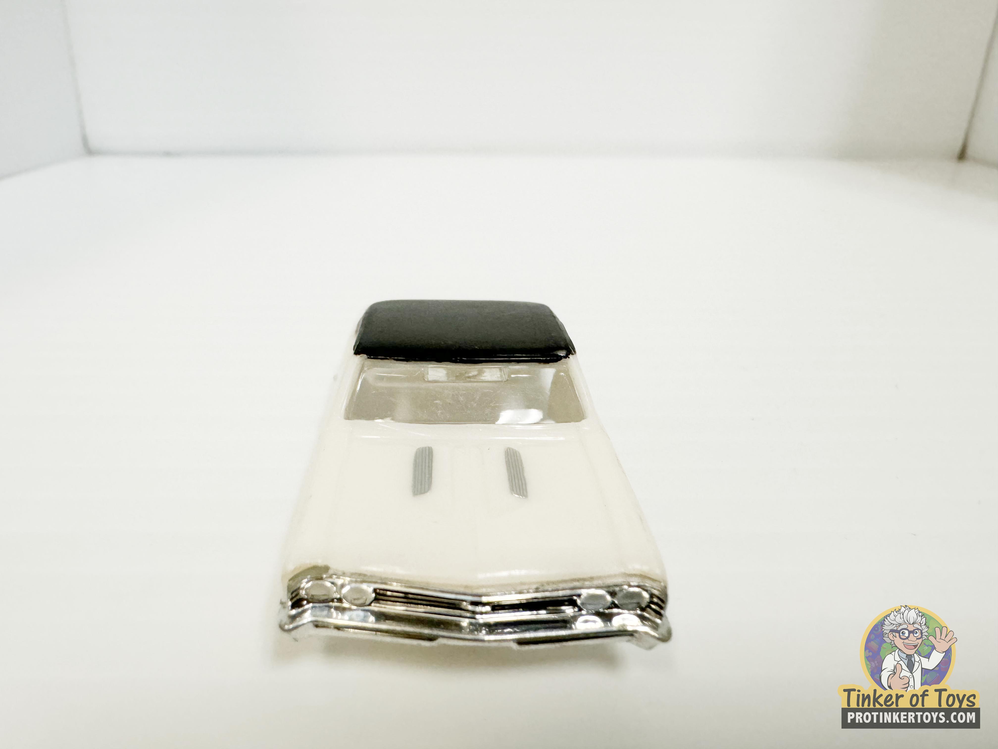 1967 Chevelle SS Vinyl Top in Stunning White & Black - Model Motoring MM04080