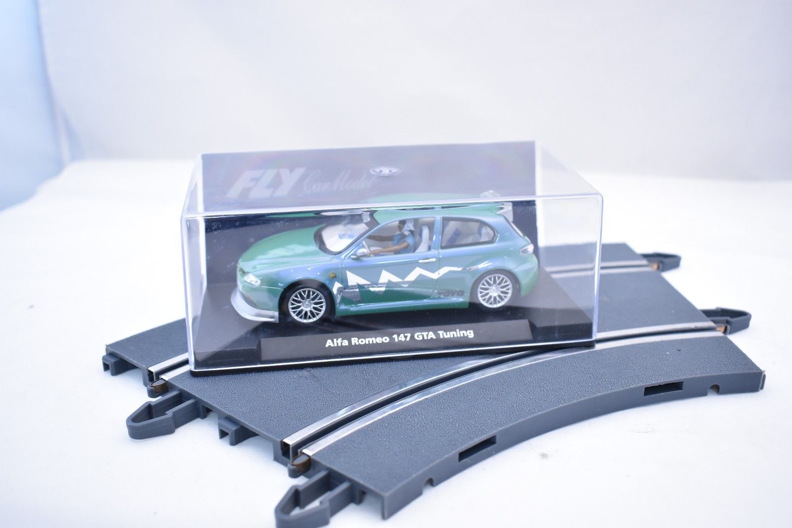 Alfa Romeo 147 GTA Tuning 07049 Fly Car - A Thrilling Slot Car Experience!