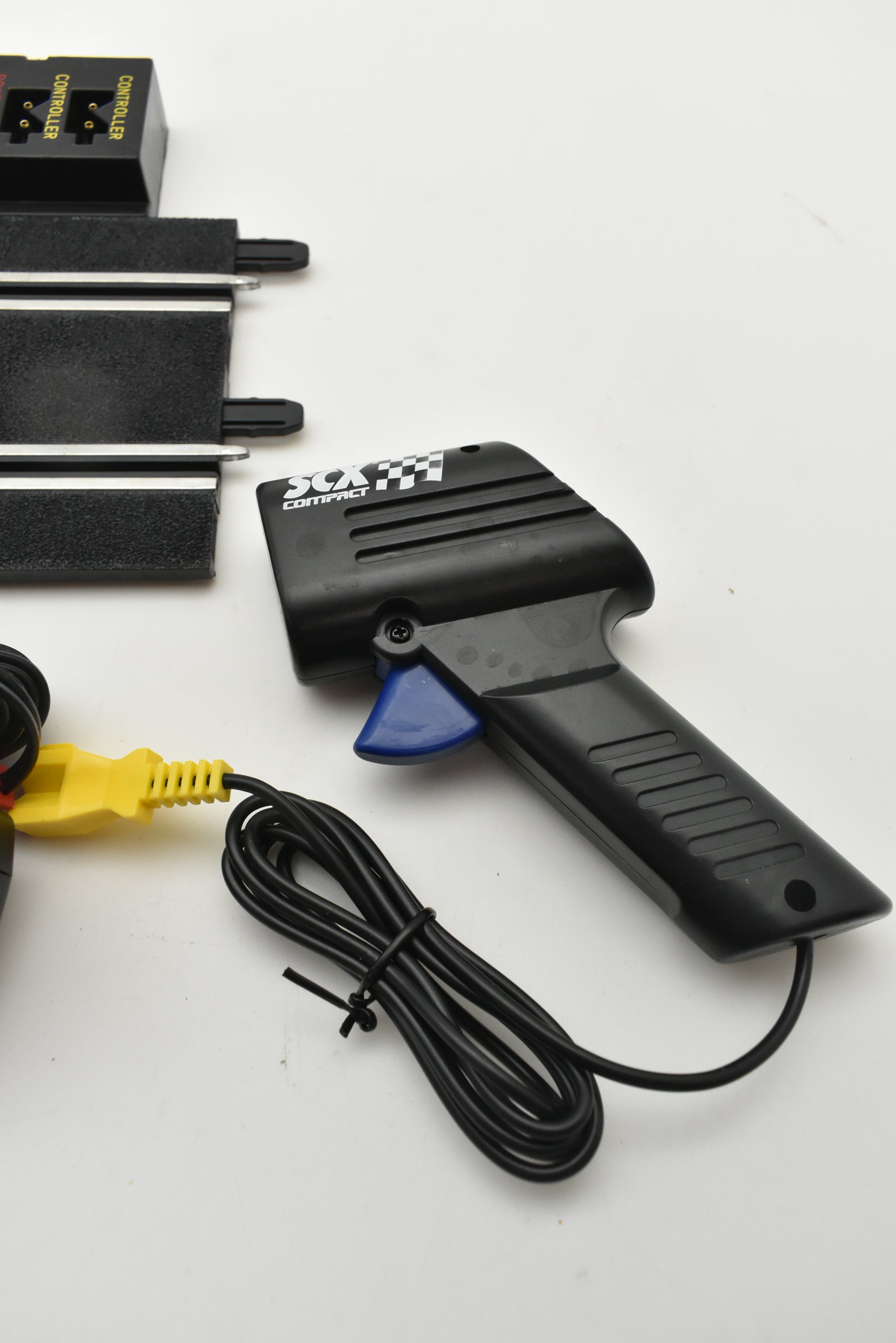 Power-Packed SCX Compact Start-Up Kit SC-01.050 - Ignite Your Racing Passion!
