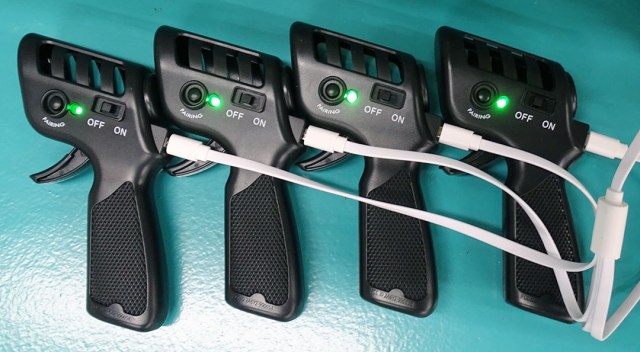 TRX901 4-Lane Wireless Bluetooth Controllers & Terminal Track by Auto World - Unleash the Racing Fun!