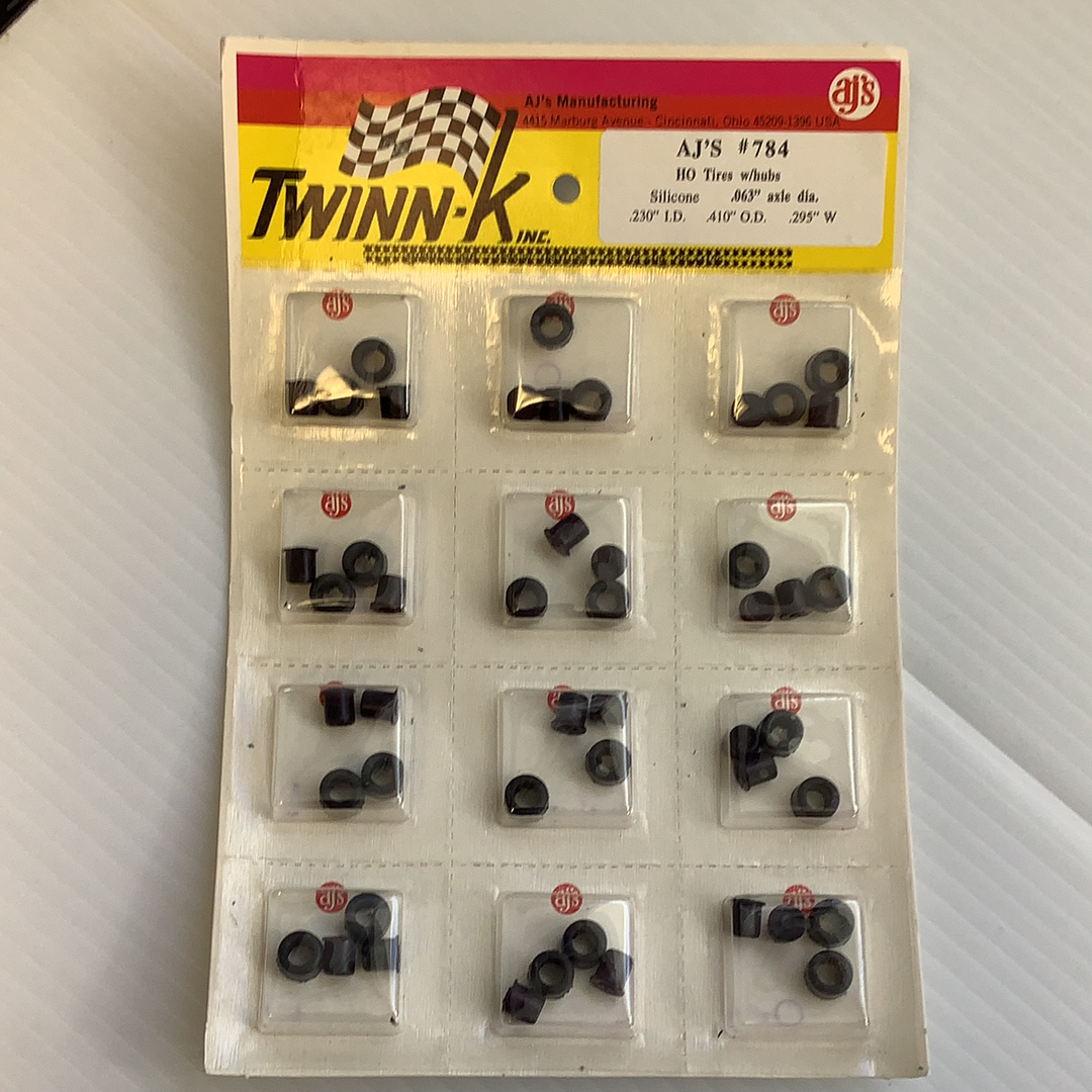 AJ'S 784 HO Silicone Tires with Hubs - .063” Axle Diameter