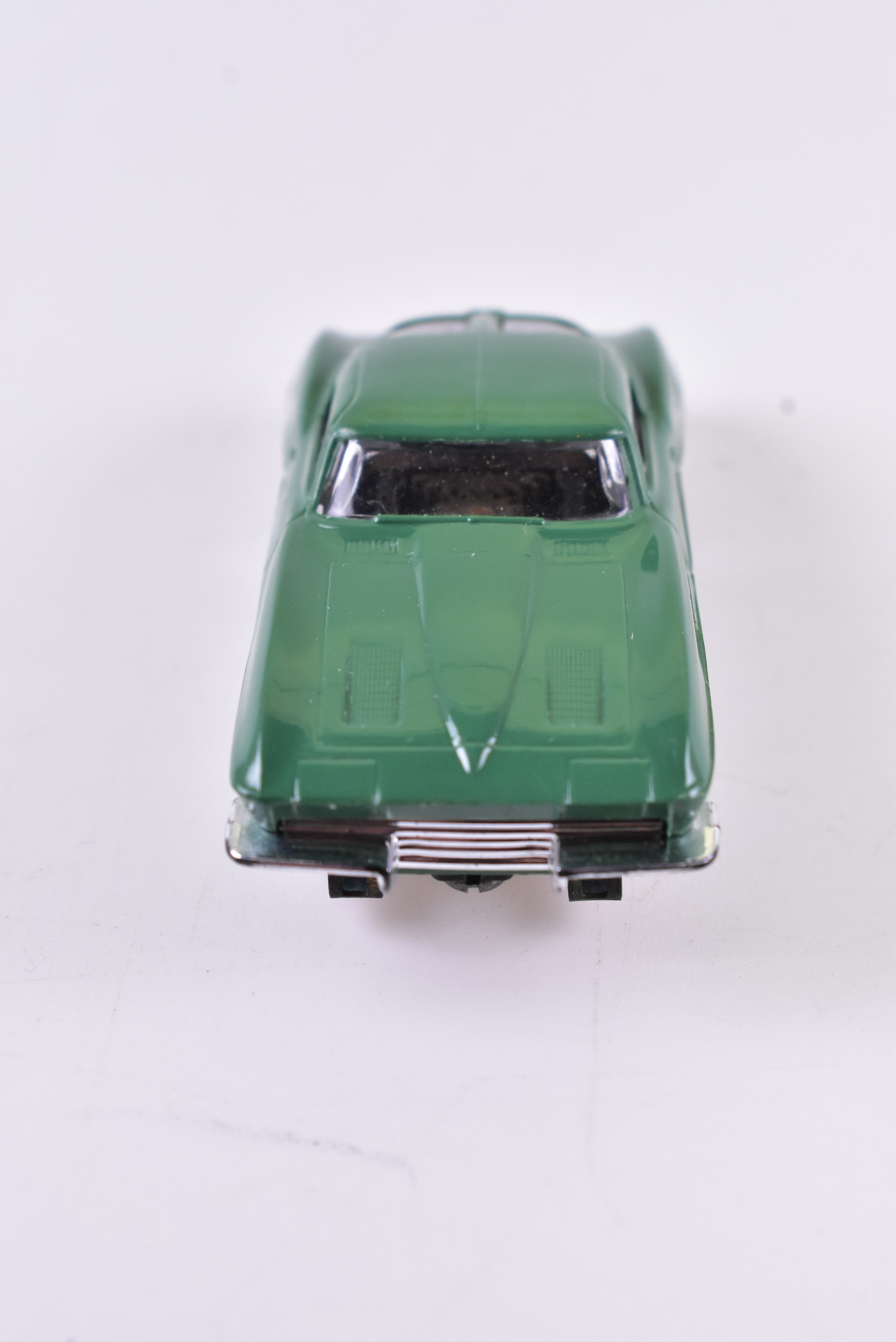 1964 Corvette Sting Ray ThunderJet Green: A Timeless Collectible by Aurora Model Motoring