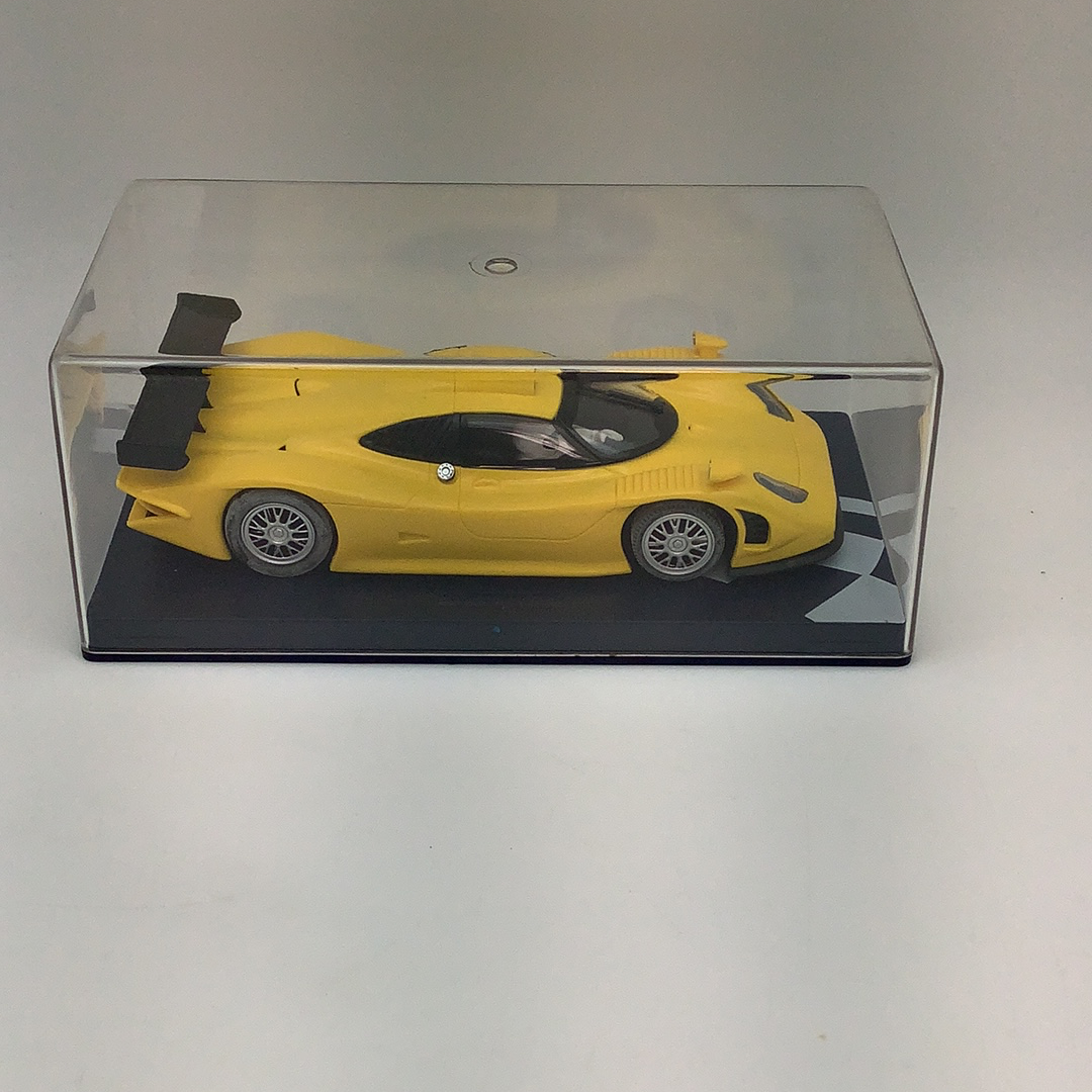 Porsche 911 GT1 98 Racing Fly Car - RG 0a: An Exciting Slot Car!