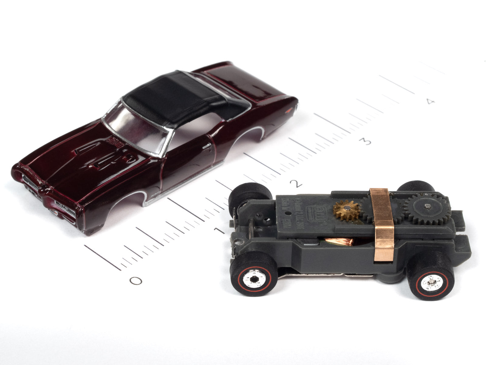 Auto World's Thunderjet Release 1 Slot Car Set - OK Used Cars SC377: A Racing Sensation!