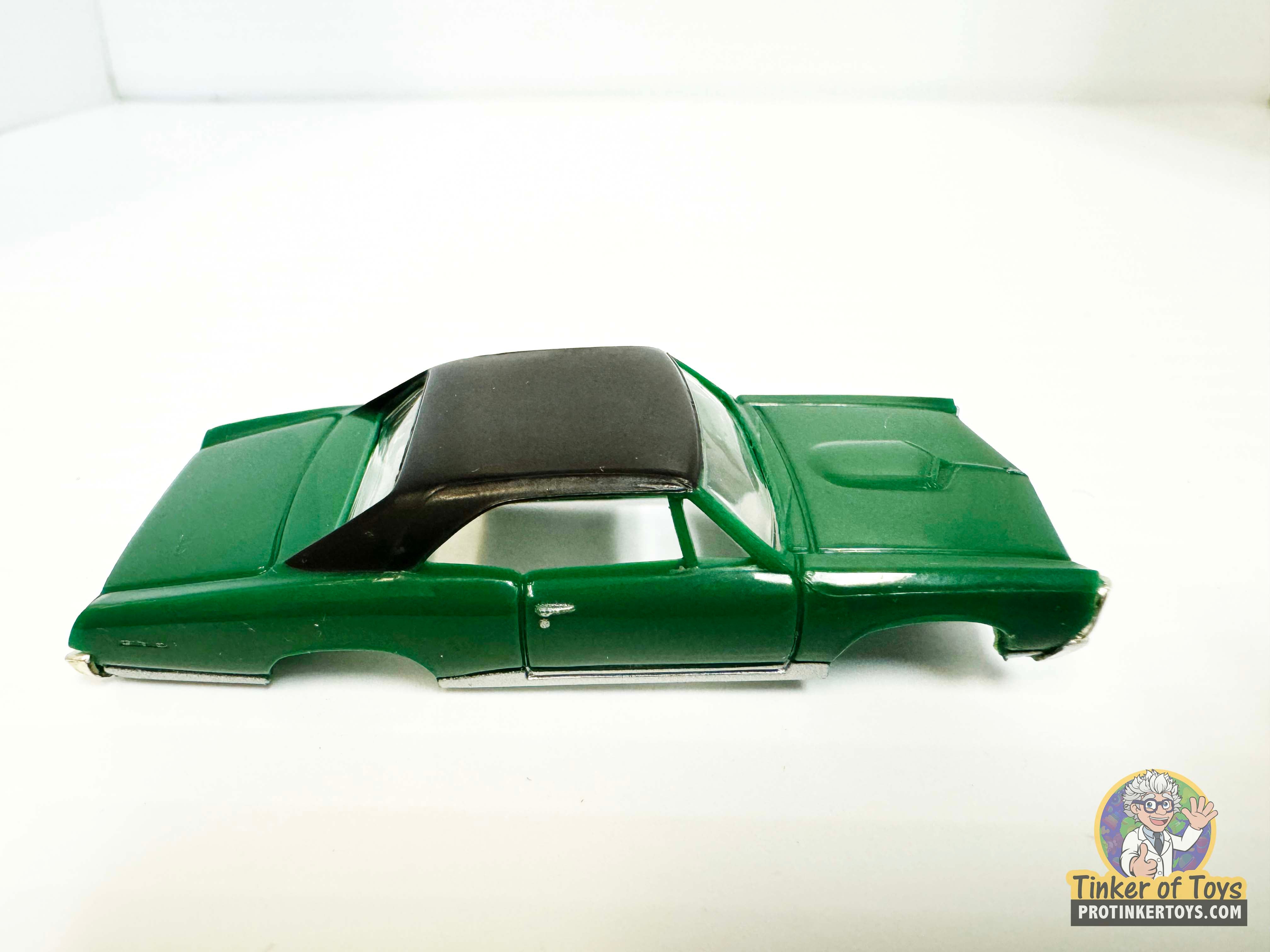 1967 GTO Dark Green Vinyl Top - A Stunning Addition by Model Motoring | MM06030