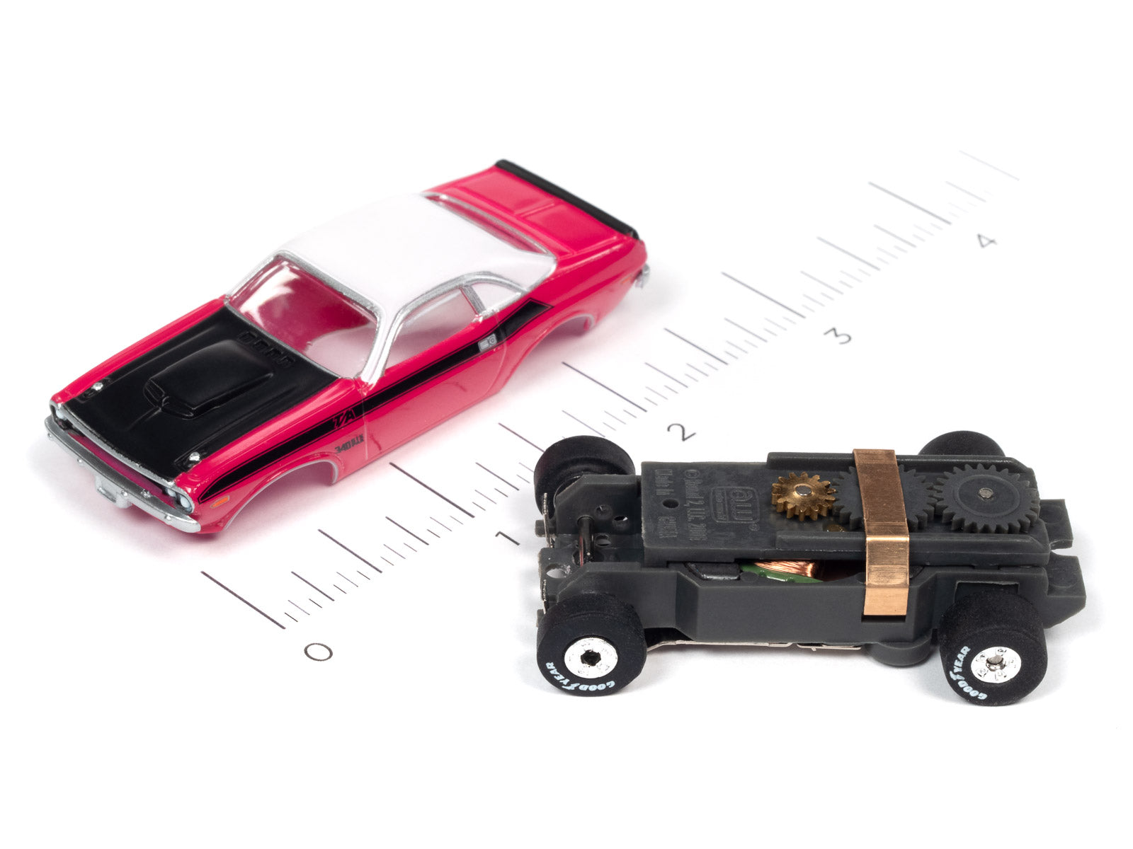 Auto World's Thunderjet Release 1 Slot Car Set - OK Used Cars SC377: A Racing Sensation!