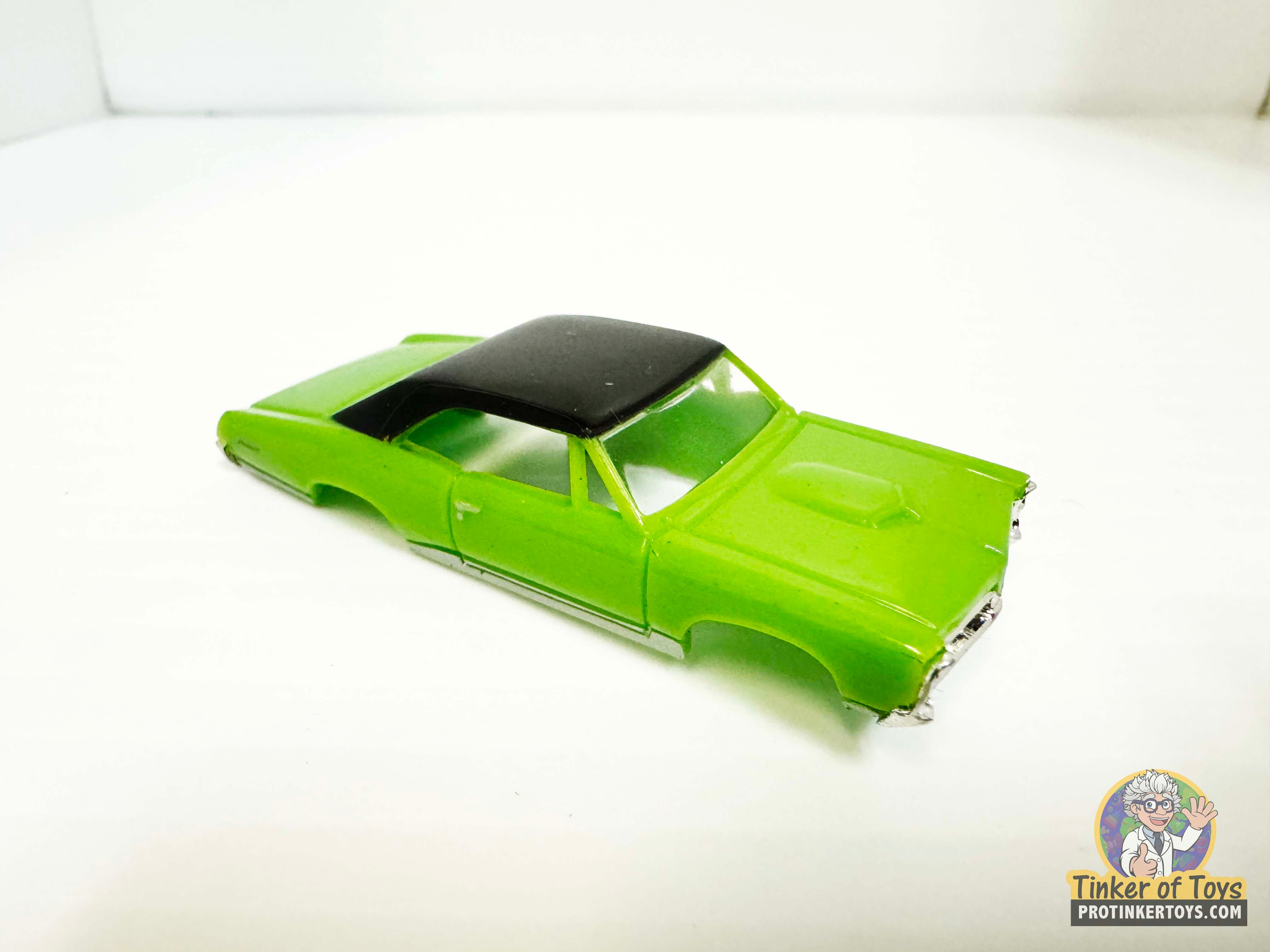 Stunning 1967 GTO Light Green Vinyl Top - Model Motoring MM06040