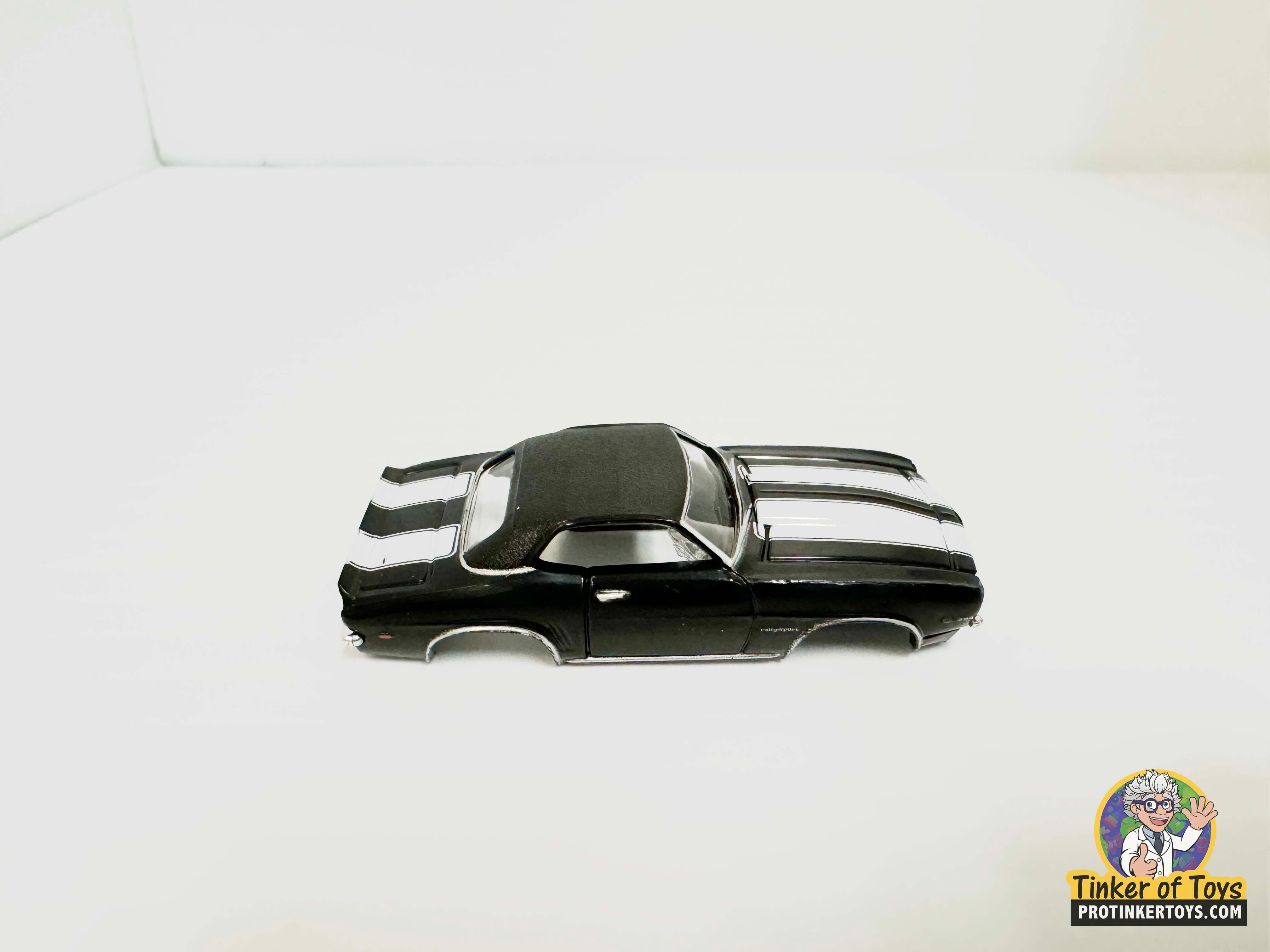 1969 Camaro RS Convertible with Black and White Stripes - Model Motoring MM07011
