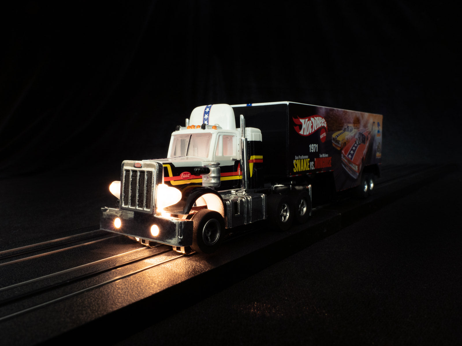 Auto World Racing Rigs X-Traction Release 12 SC371 - Get Your High - Octane Racing On!