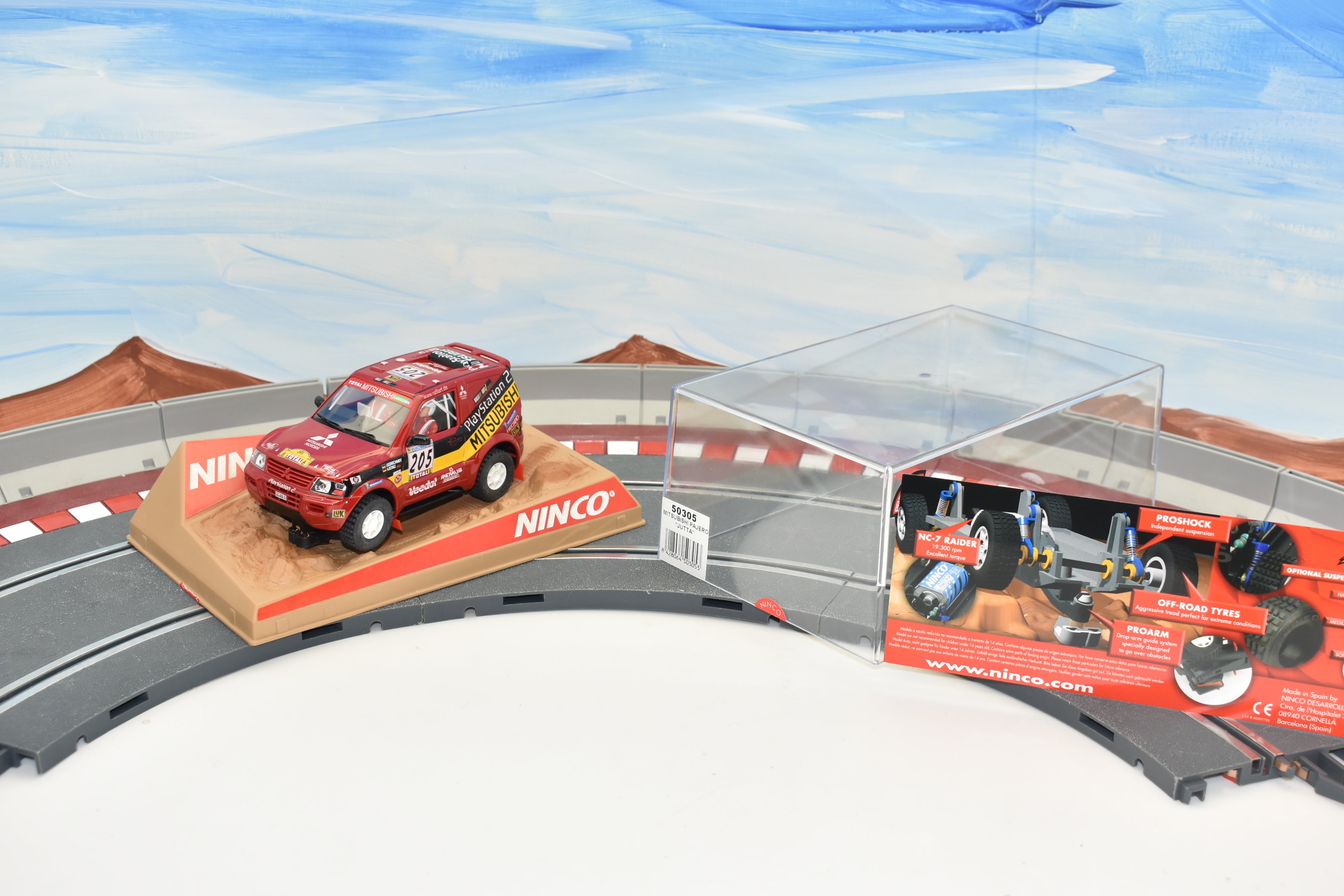 Ninco 1/32 Slot Mitsubishi Pajero 'Jutta' - An Exciting Racing Car!