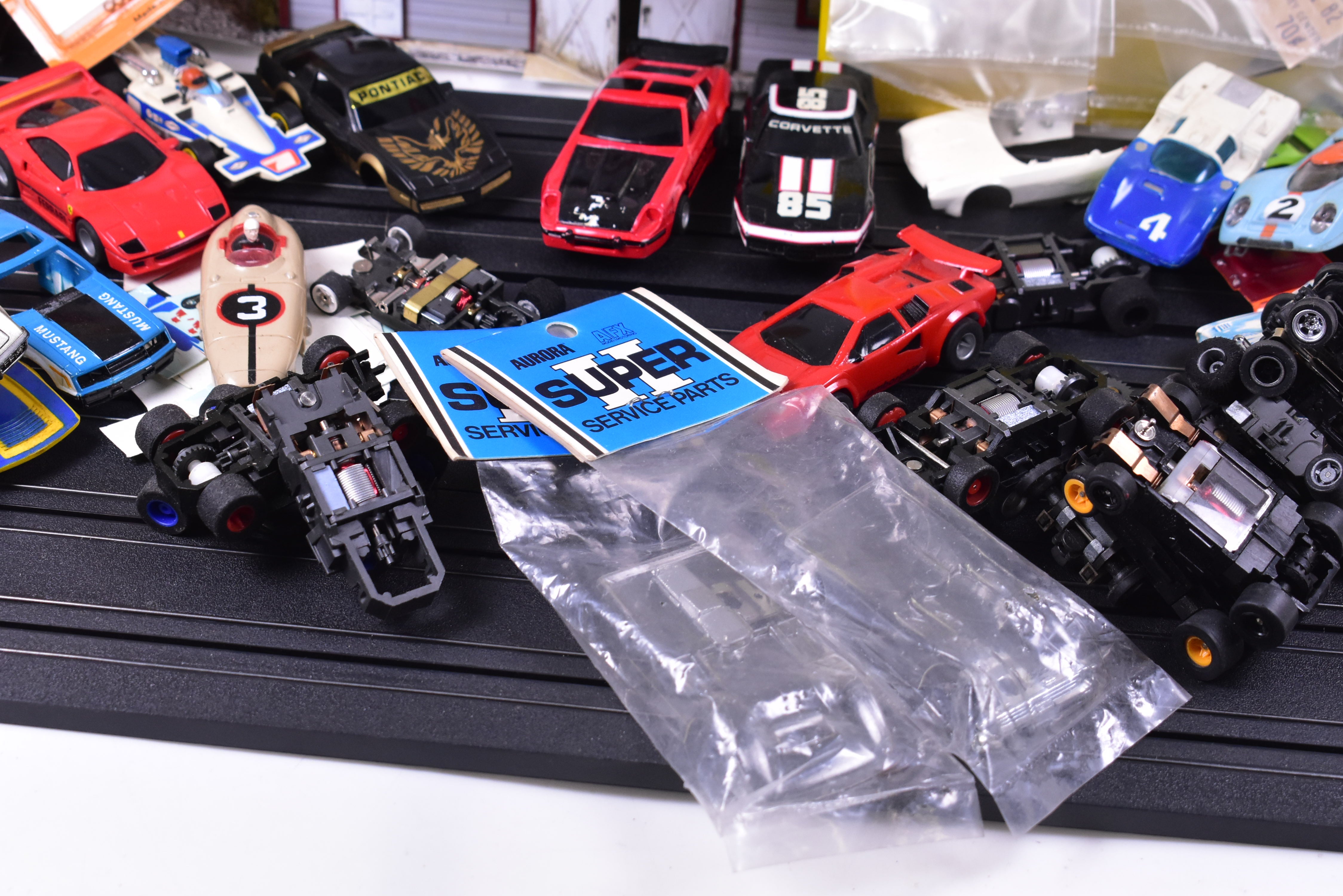 Jimmy's HO Cars and Parts Junk Yard - Lot D (Tyco / Aurora)