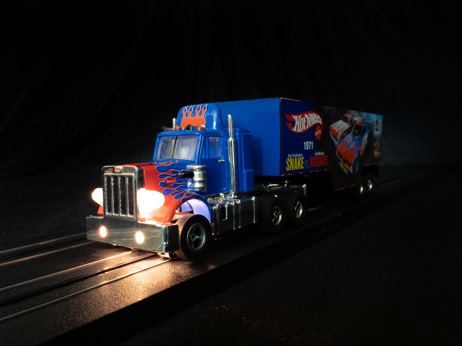 Auto World Racing Rigs X-Traction Release 12 SC371 - Get Your High - Octane Racing On!