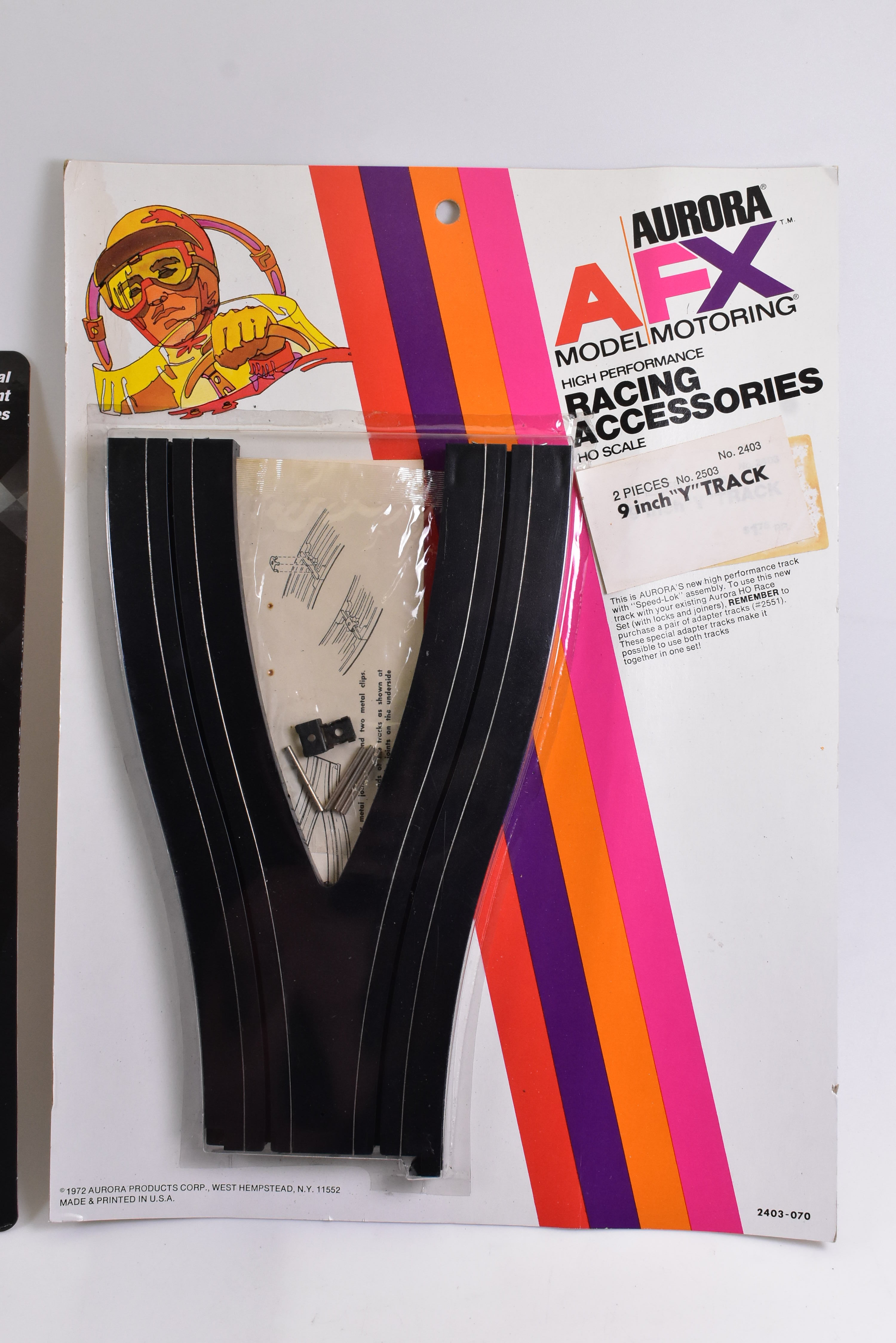 Get Your Slot Car Racing on! 9-Inch Y Track 2 Pieces with Adapter Track - Aurora/AFX/Racemaster